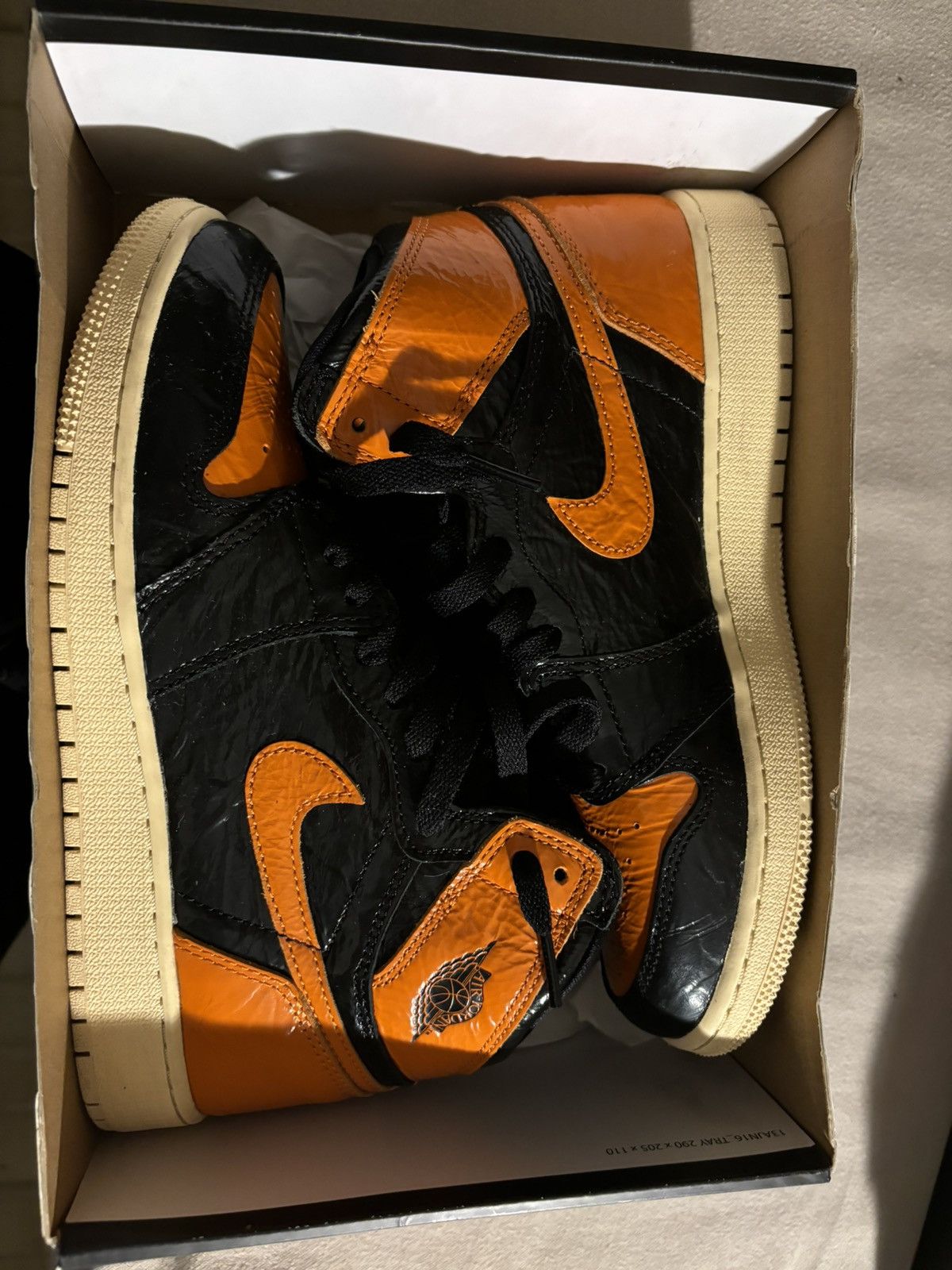 Jordan Brand × Nike Air Jordan 1 Retro High OG GS ‘Shattered Backboard 3.0’ Size US 7 / EU 40 - 1 Thumbnail