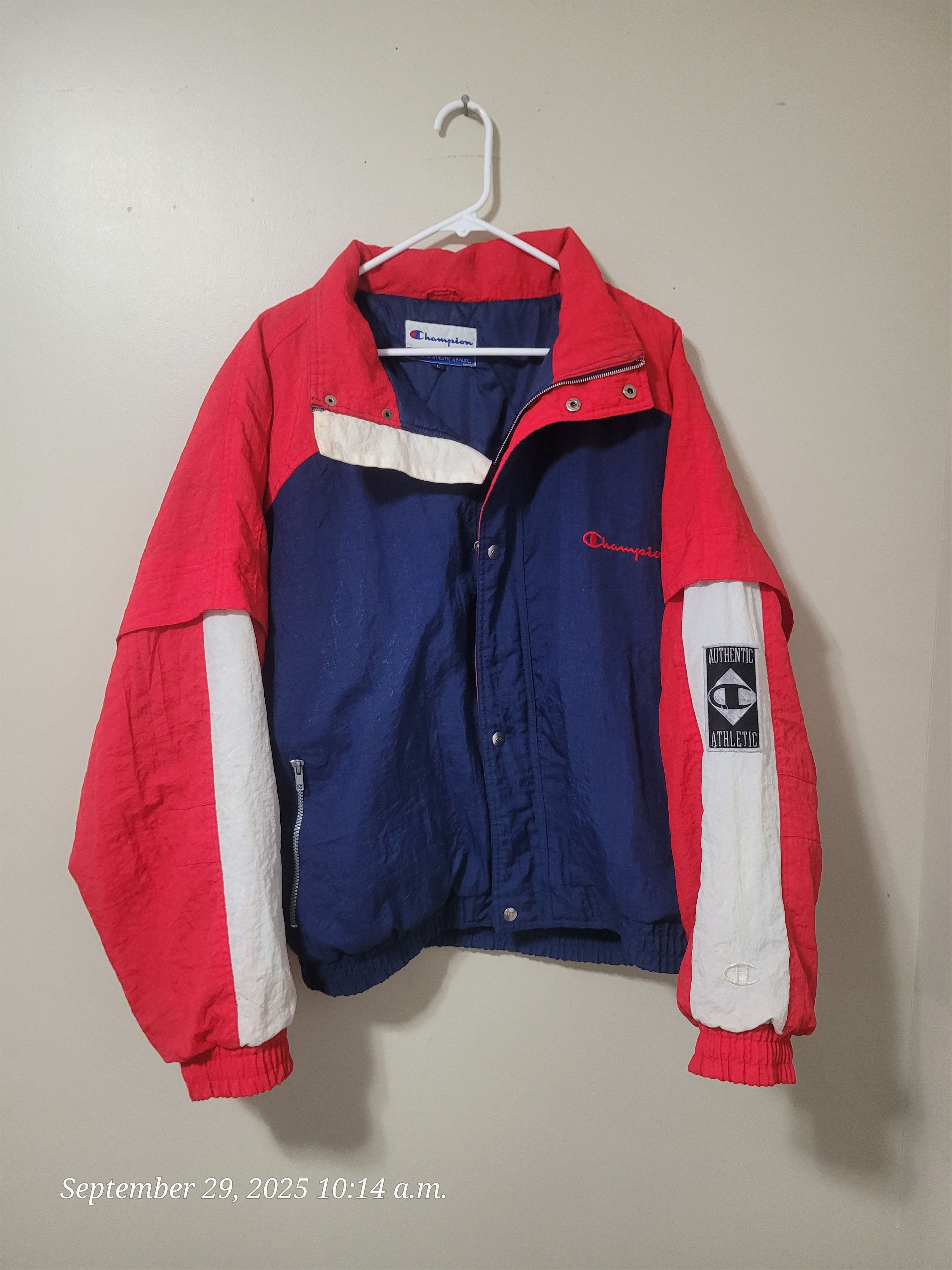 Champion Vintage Champion Windbreaker Jacket Size Large Navy Blue Red Size US L / EU 52-54 / 3 - 1 Thumbnail