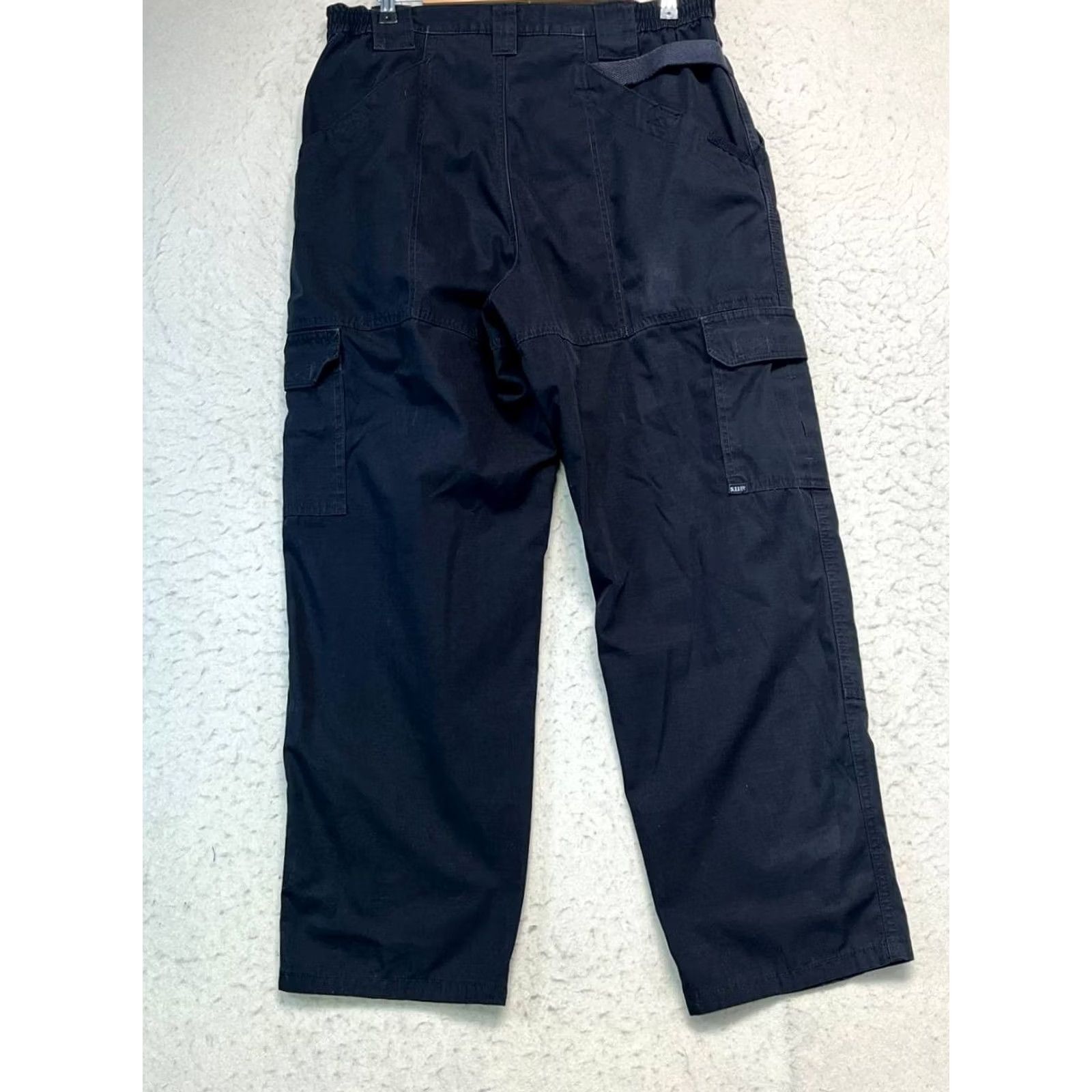 Vintage 5.11 Tactical Pants Cargo Pocket Men's Size 34-35 Black Elastic Waist Pockets Cargo Pants Regular Fit Mens Size US 40 / EU 56 - 2 Thumbnail