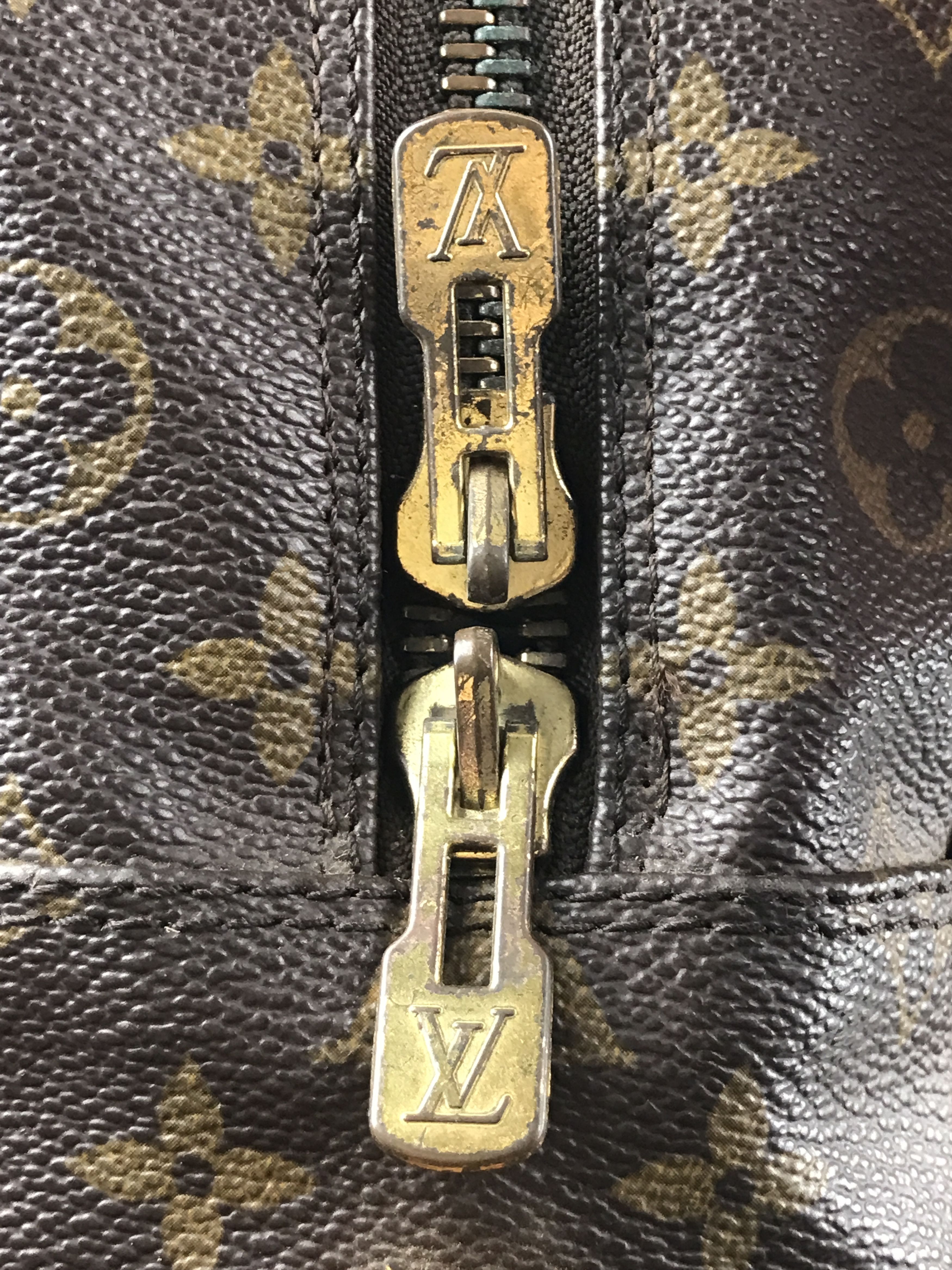 Louis Vuitton Louis Vuitton Monogram Danube Shoulder Messenger Bag Size ONE SIZE - 9 Thumbnail