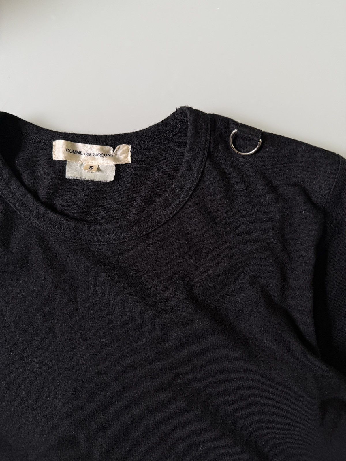 Comme des Garcons Comme Des Garçons D-ring Baby Tee Size US S / EU 44-46 / 1 - 3 Thumbnail