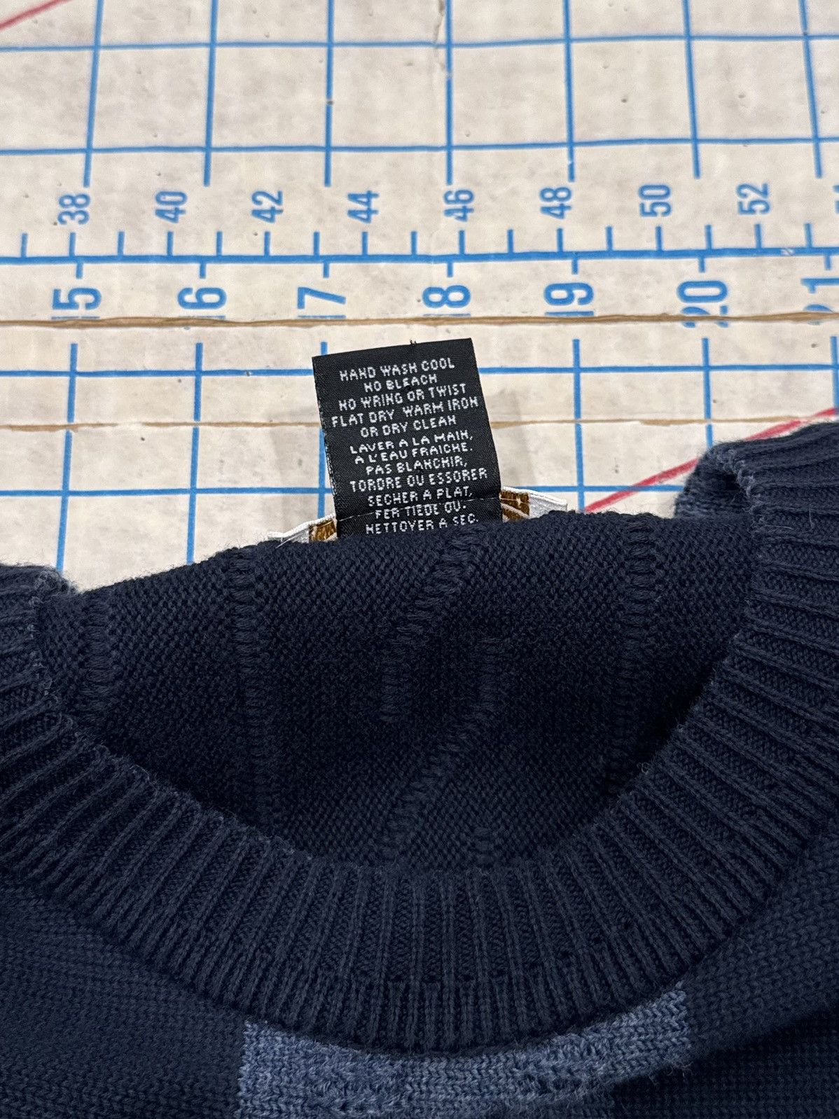 Vintage Vintage Gary Waters Patterned Knit Sweater Navy Mens SizeMed Size US M / EU 48-50 / 2 - 7 Thumbnail