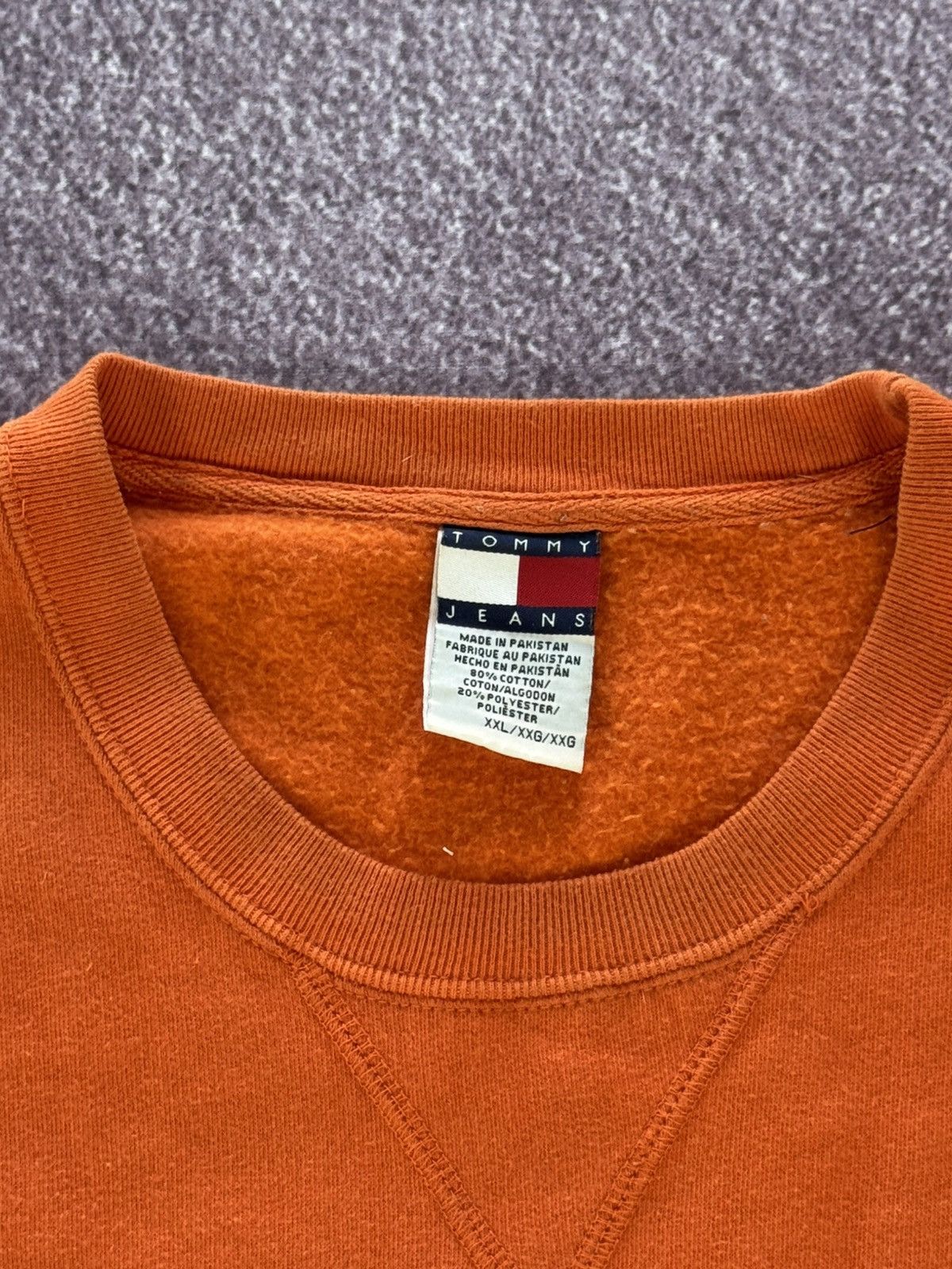 Tommy Hilfiger Tommy Hilfiger Denim Vintage Big Logo Bright Sweatshirt Size US XXL / EU 58 / 5 - 7 Thumbnail