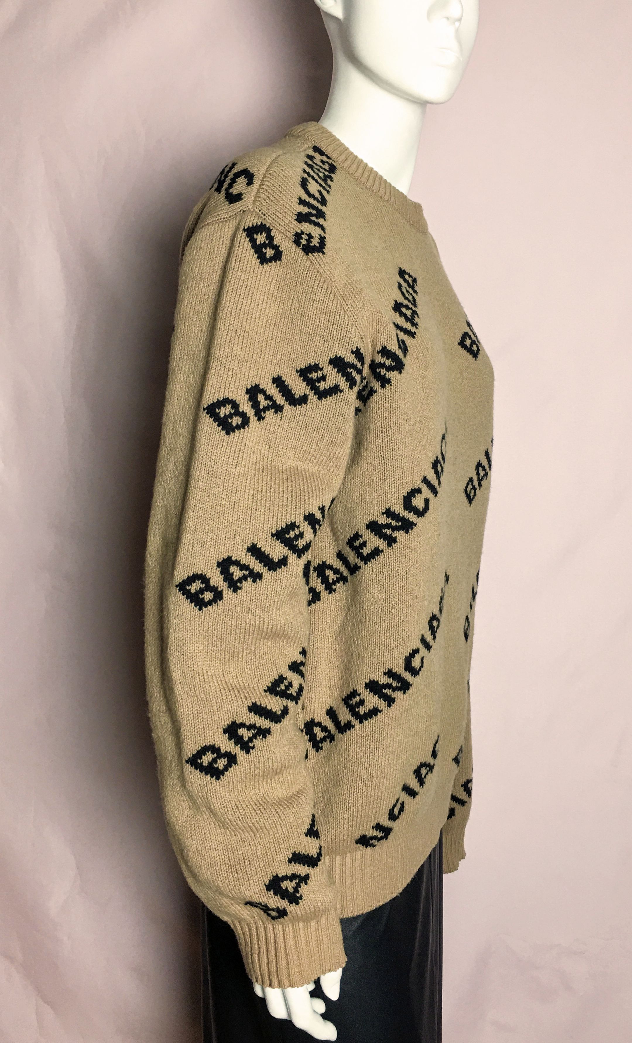 Balenciaga Balenciaga Allover Logo Crewneck Sweater Size L Size US L / EU 52-54 / 3 - 4 Thumbnail