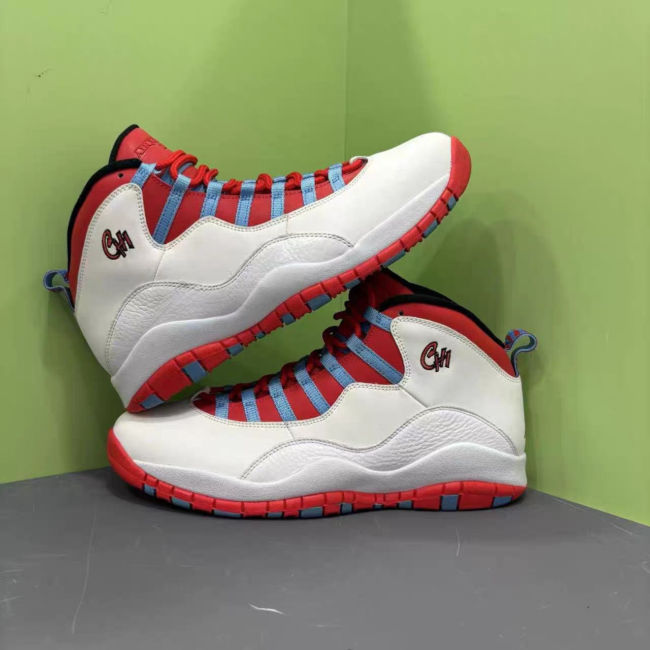 Jordan Brand Air Jordan 10 Chicago White Orange K15 Size US 11.5 / EU 44-45 - 5 Thumbnail
