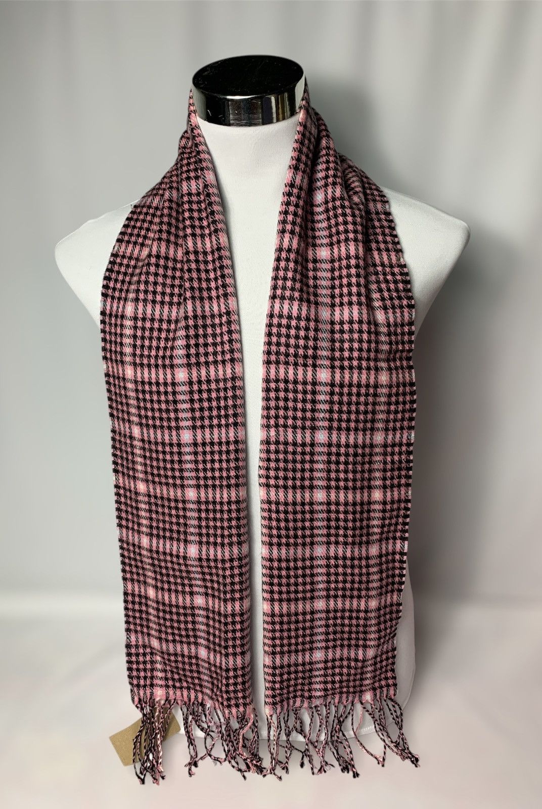 Cartoon Network Barbie Scarf / Muffler / Neckwear Size ONE SIZE - 1 Thumbnail