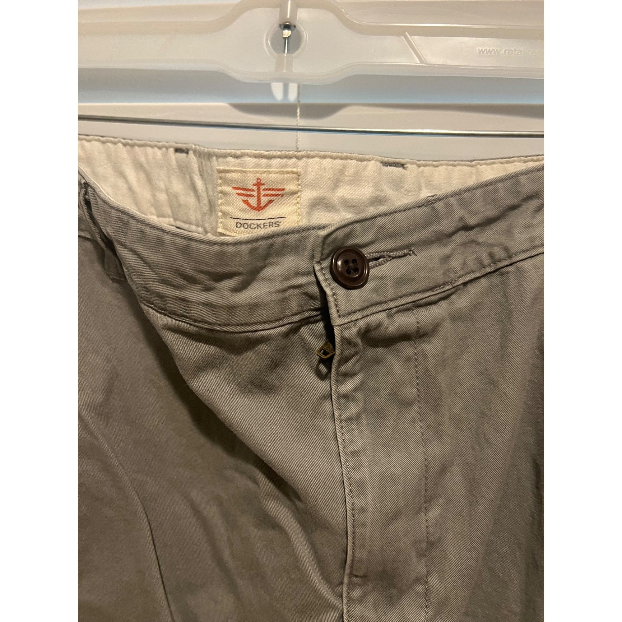 Dockers Dockers 100% Cotton Mens Shorts - Size 40 Size US 40 / EU 56 - 2 Thumbnail