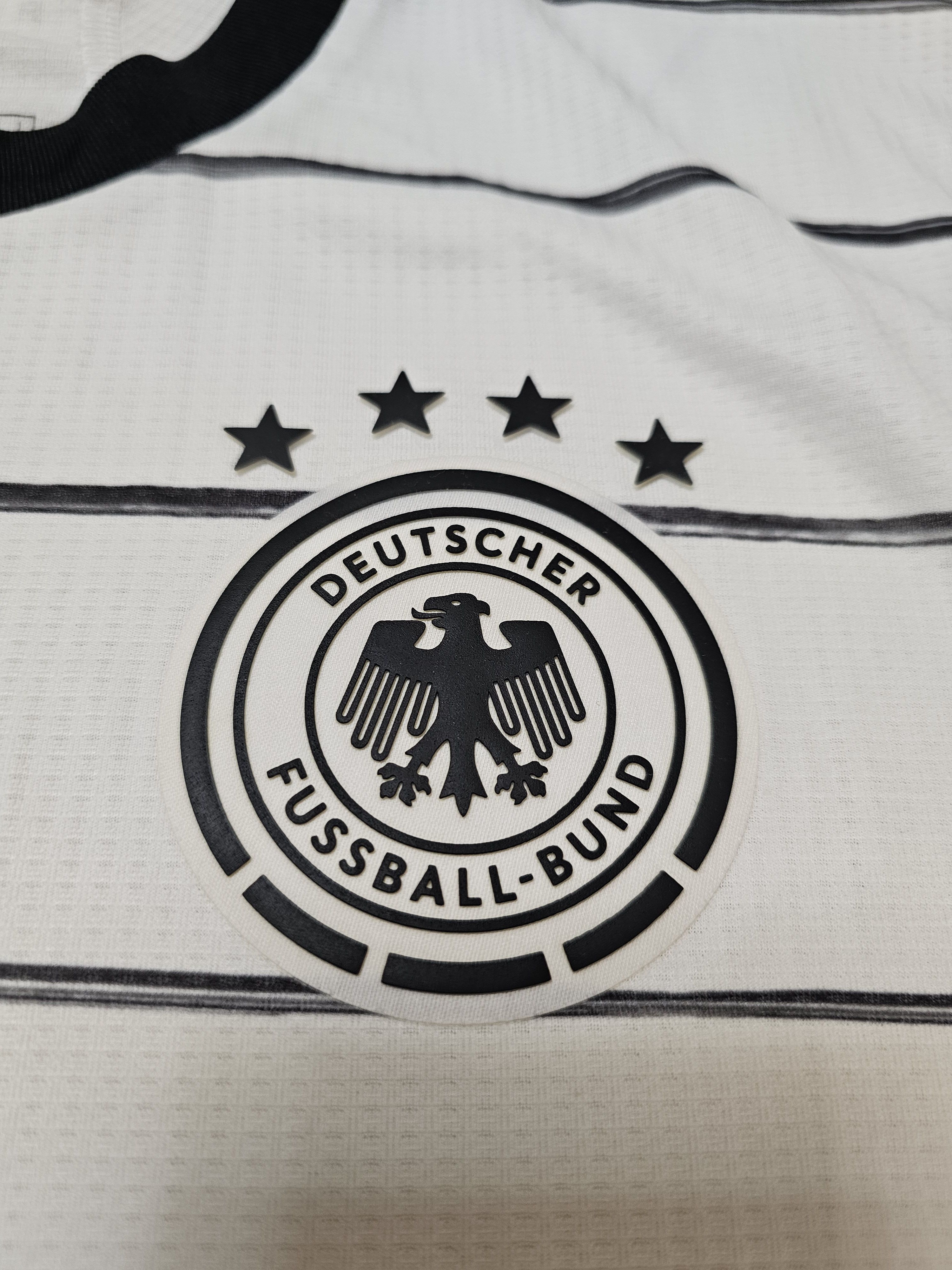 Adidas GERMANY 2019 2021 HOME PLAYER VERSION FOOTBALL SOCCER JERSEY Size US M / EU 48-50 / 2 - 4 Thumbnail