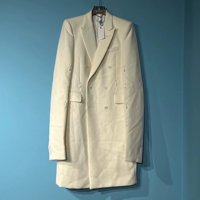 Louis Vuitton Louis Vuitton White solid pin lapel double-breasted jacket Size US S / EU 44-46 / 1 - 1 Thumbnail