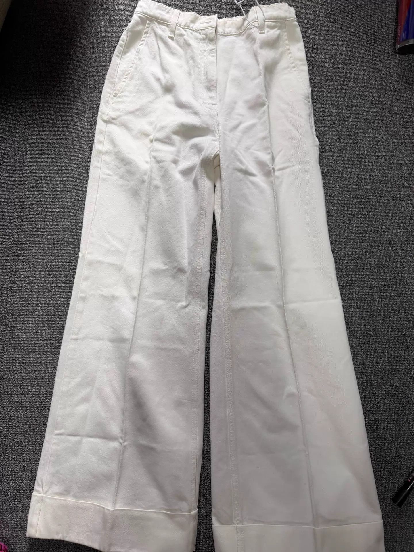 Gucci Gucci Women's White Logo Jeans 25 Size 25" / US 0 / IT 36 - 1 Thumbnail