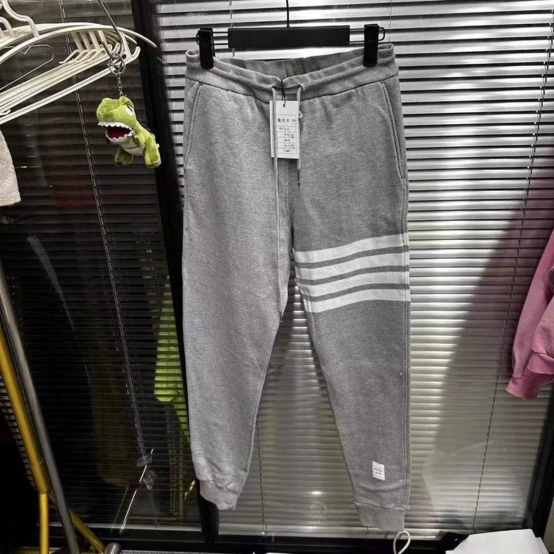 Thom Browne Thom Browne Grey knitted tracksuit pants Size US 40 / EU 56 - 2 Thumbnail