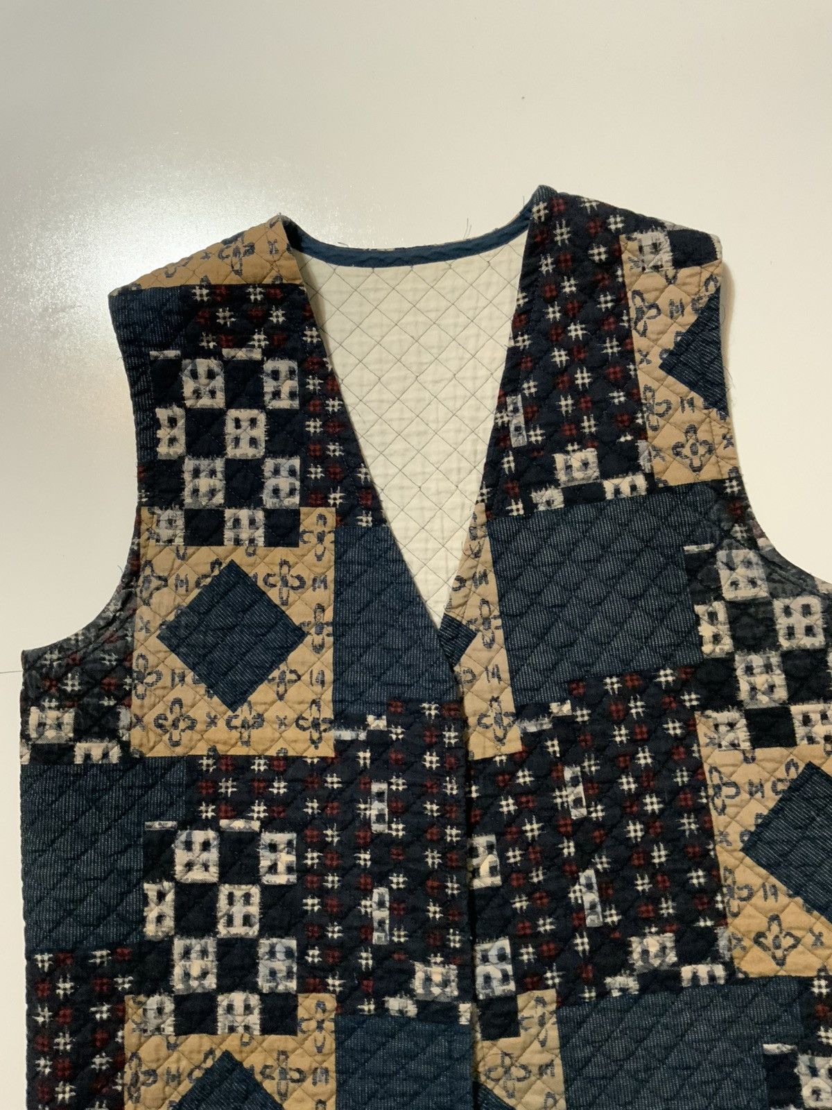 Handmade × Vintage Vintage Quilted Geometric All Over Pattern Print Vest Jacket Size US S / EU 44-46 / 1 - 4 Thumbnail