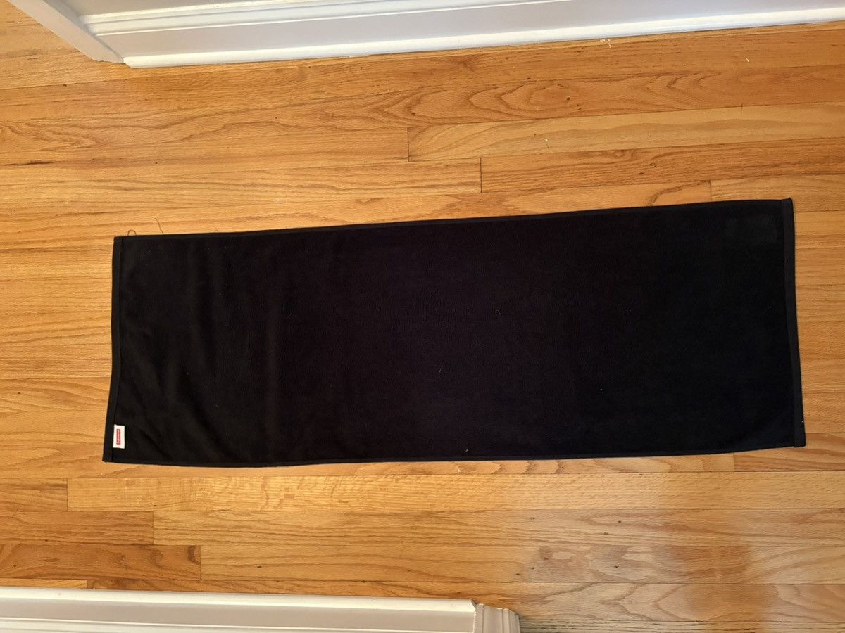 Supreme Supreme Tonal Logo Towel Size ONE SIZE - 2 Thumbnail