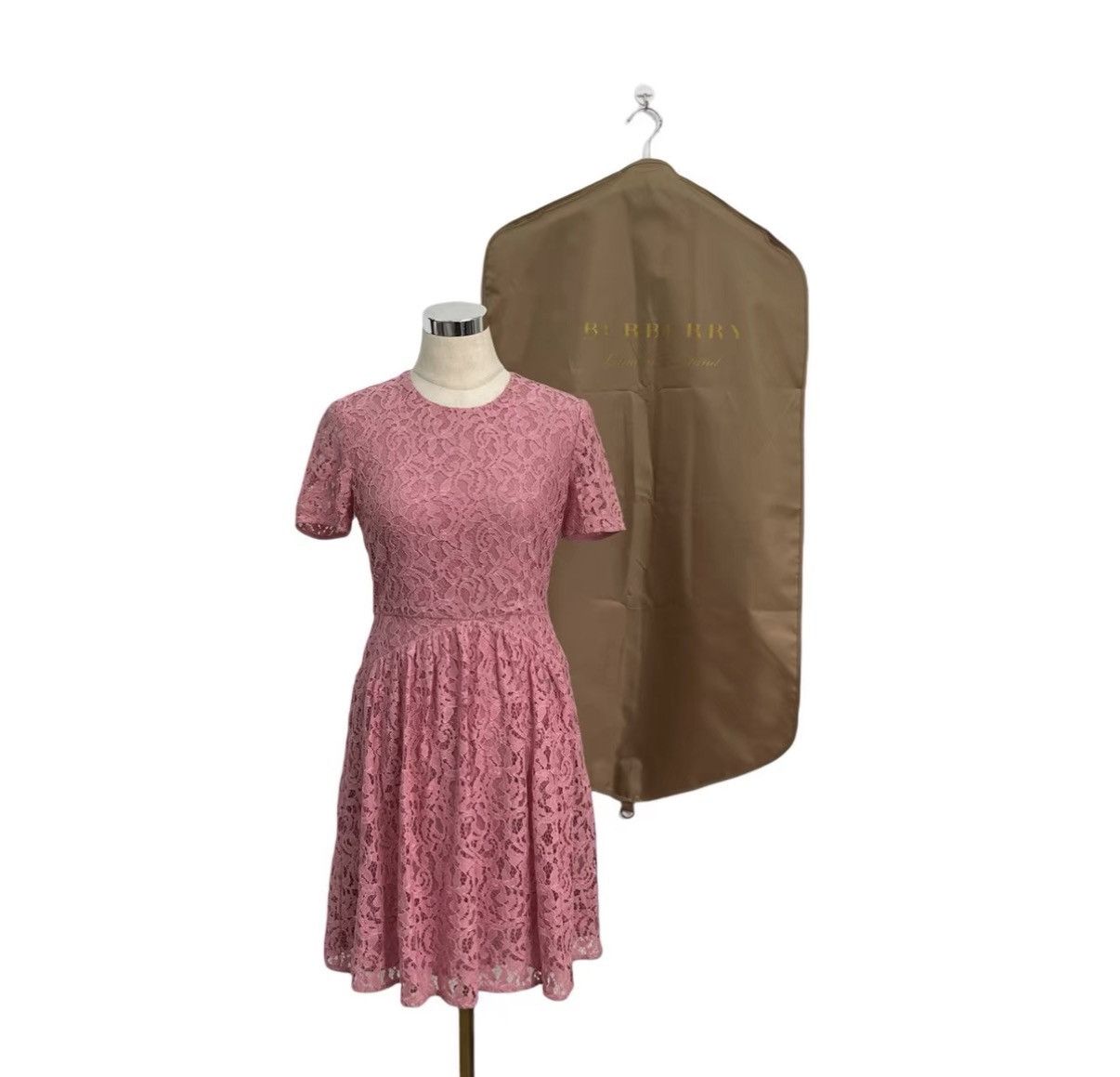 Burberry Burberry Pink Hollowed-out Floral Dress J41 Size XS / US 0-2 / IT 36-38 - 1 Thumbnail