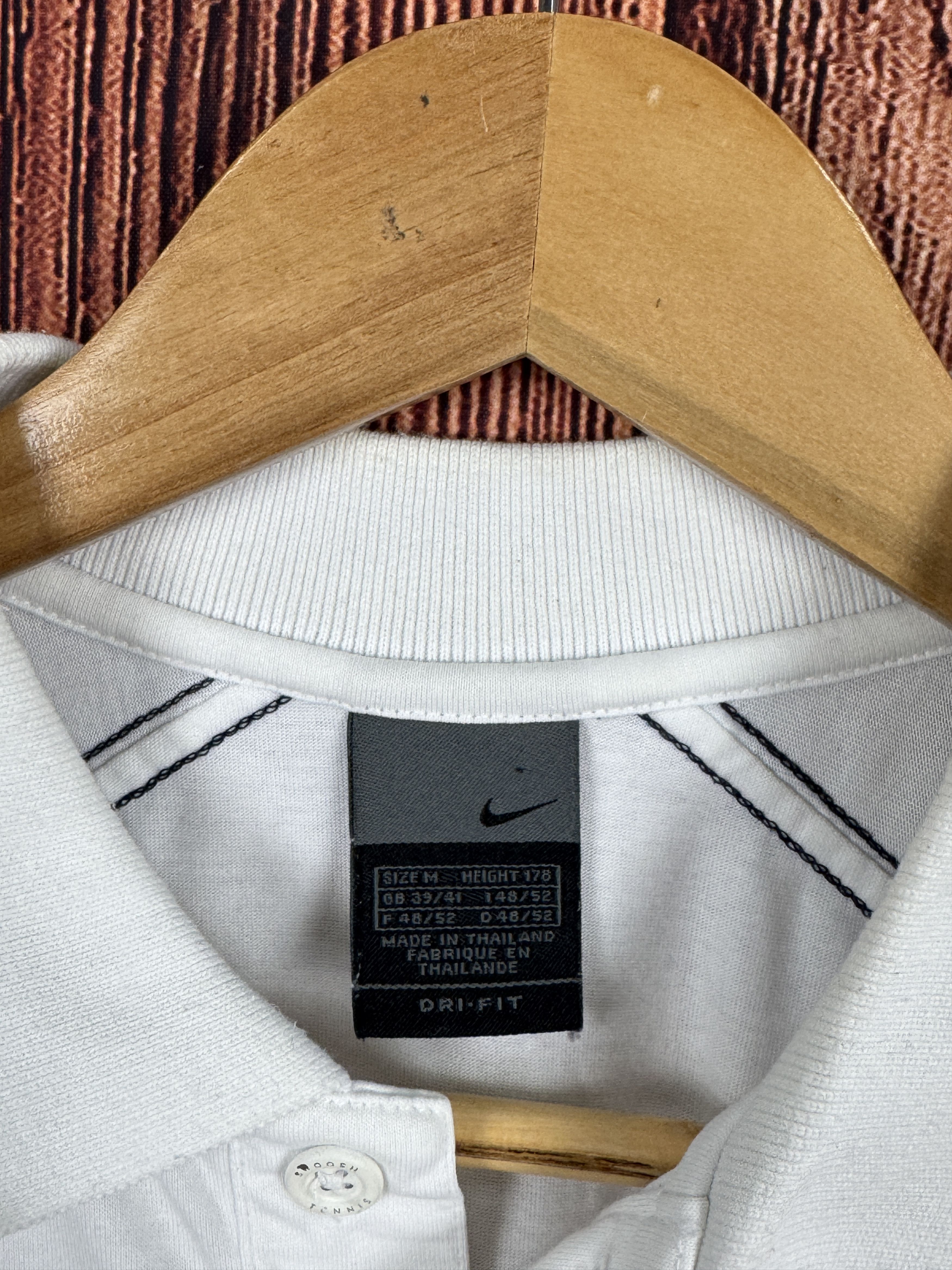 Nike Vintage NIKE Tennis Court White Polo Dri-Fit T Shirt Size US M / EU 48-50 / 2 - 6 Thumbnail