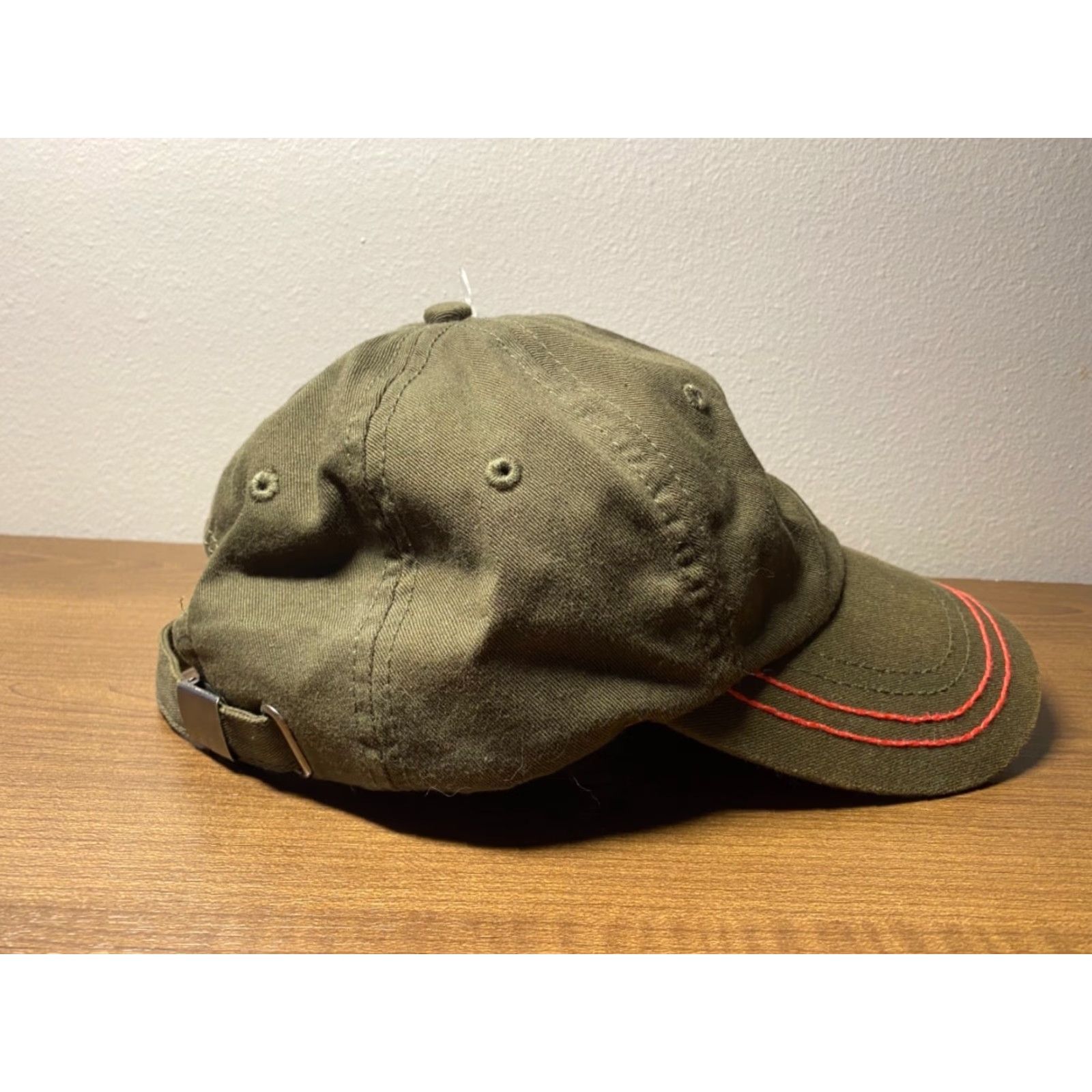 John Deere John Deere White/Gray Embroidered Swirls Womens Adjustable Cap Hat NWOT Size ONE SIZE - 3 Thumbnail