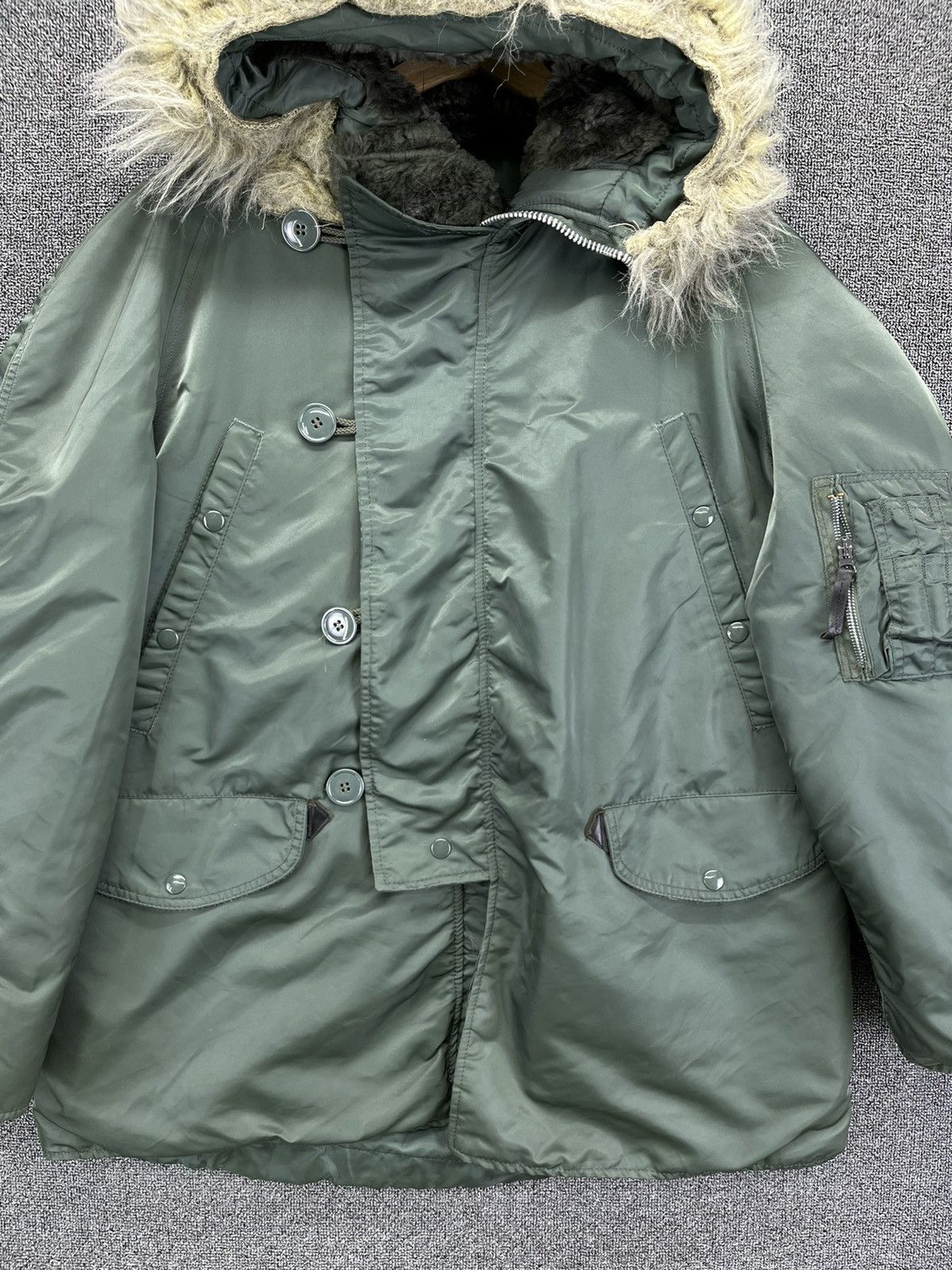 Alpha Industries Vintage 90s Alpha Industries Fur Hoodie Bomber Jacket Size US M / EU 48-50 / 2 - 5 Thumbnail