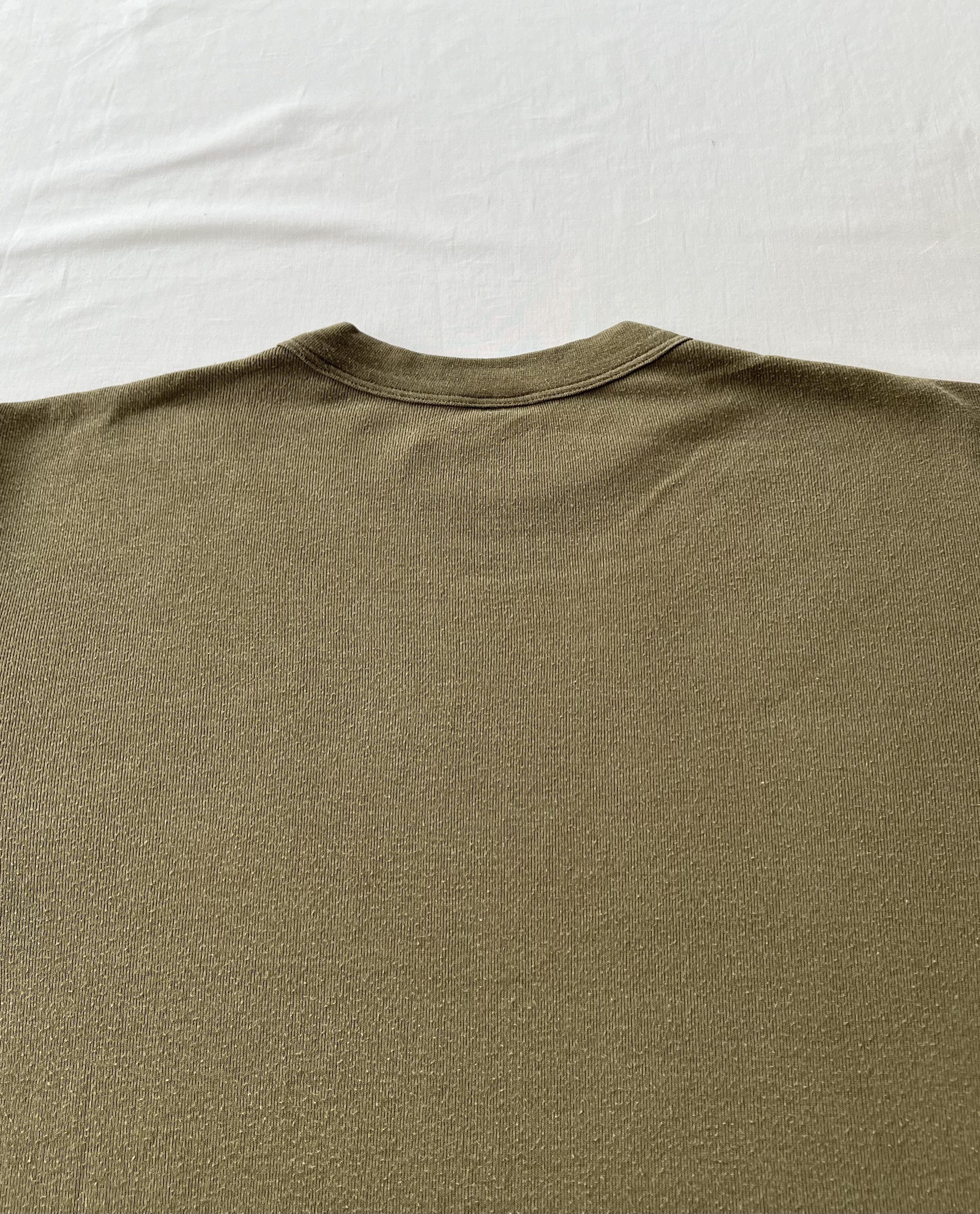 Vintage Vintage Swiss Army Switzerland Suisse Single Stitch T-shirt Size US M / EU 48-50 / 2 - 15 Thumbnail