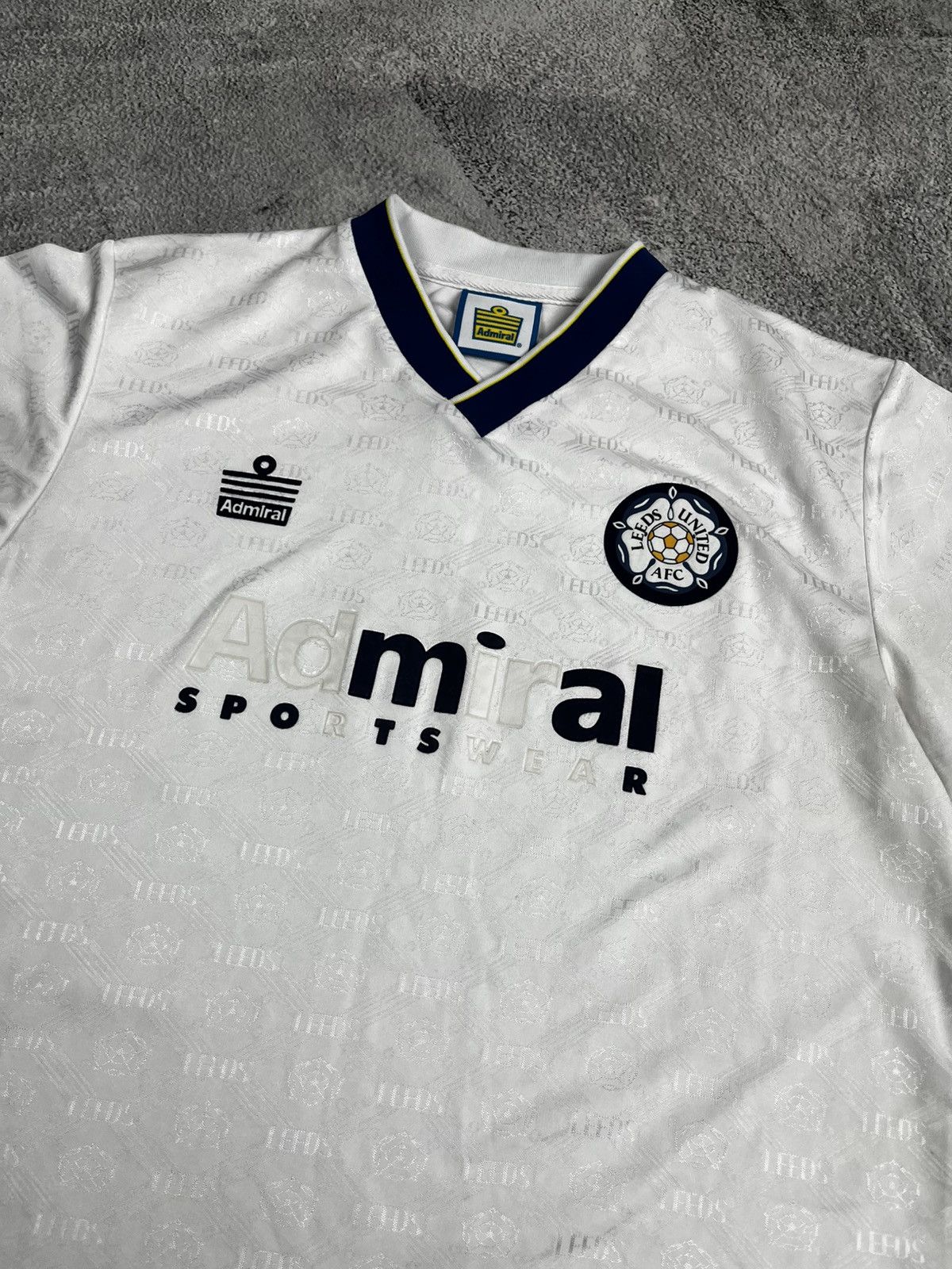 Vintage ADMIRAL LEEDS UNITED VINTAGE BLOKECORE SCORE DRAW JERSEY Size US L / EU 52-54 / 3 - 2 Thumbnail