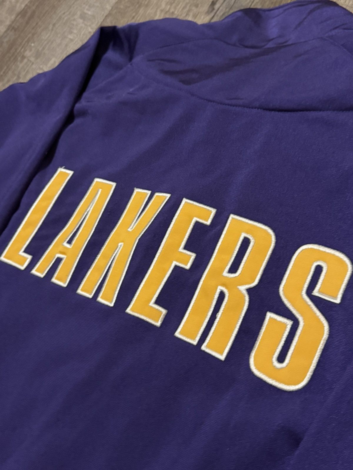 Nike Vintage Nike Team Lakers Kobe Warm Up Jacket size Large Size US L / EU 52-54 / 3 - 5 Thumbnail