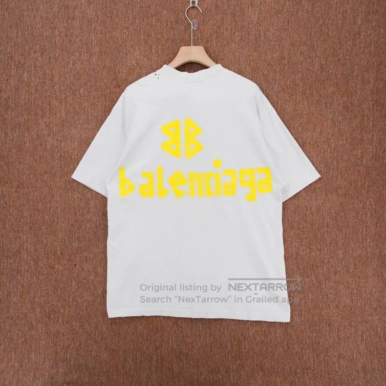 Balenciaga Balenciaga White Distressed Front and Back Tape Logo Short Size US S / EU 44-46 / 1 - 2 Thumbnail