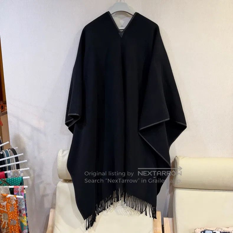 Hermes Hermes Black cashmere Kelly cloak Size M / US 6-8 / IT 42-44 - 2 Thumbnail