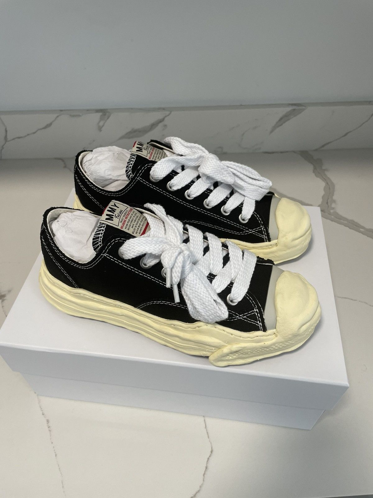 image of Maison Mihara Yasuhiro Maison Mihara Hank Sneakers in Black, Men's (Size 8)