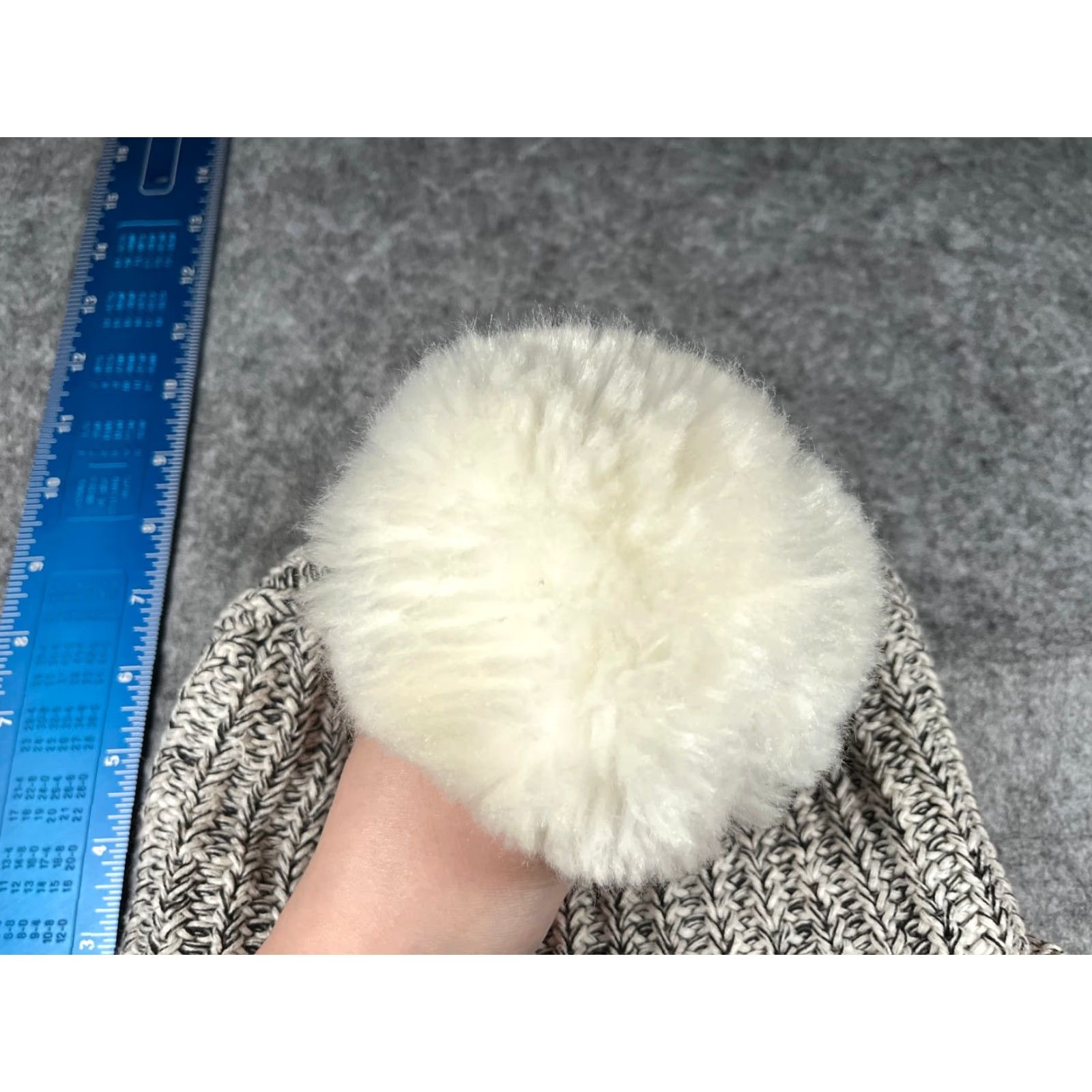 Vintage Love Your Melon Beanie Woman One Size White Knit 100% Cotton Ski Pom Logo Knit Beanie Womens Winter 90s? Size ONE SIZE - 4 Thumbnail