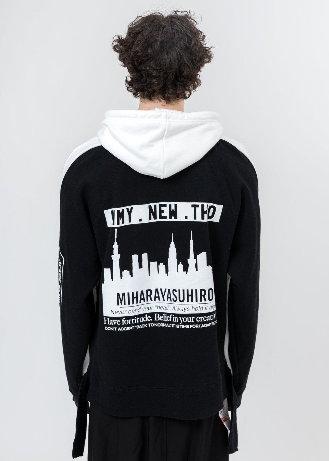 Maison MIHARA YASUHIRO Maison Mihara Yasuhiro Double Layered Technical Hoodie Size US L / EU 52-54 / 3 - 18 Thumbnail