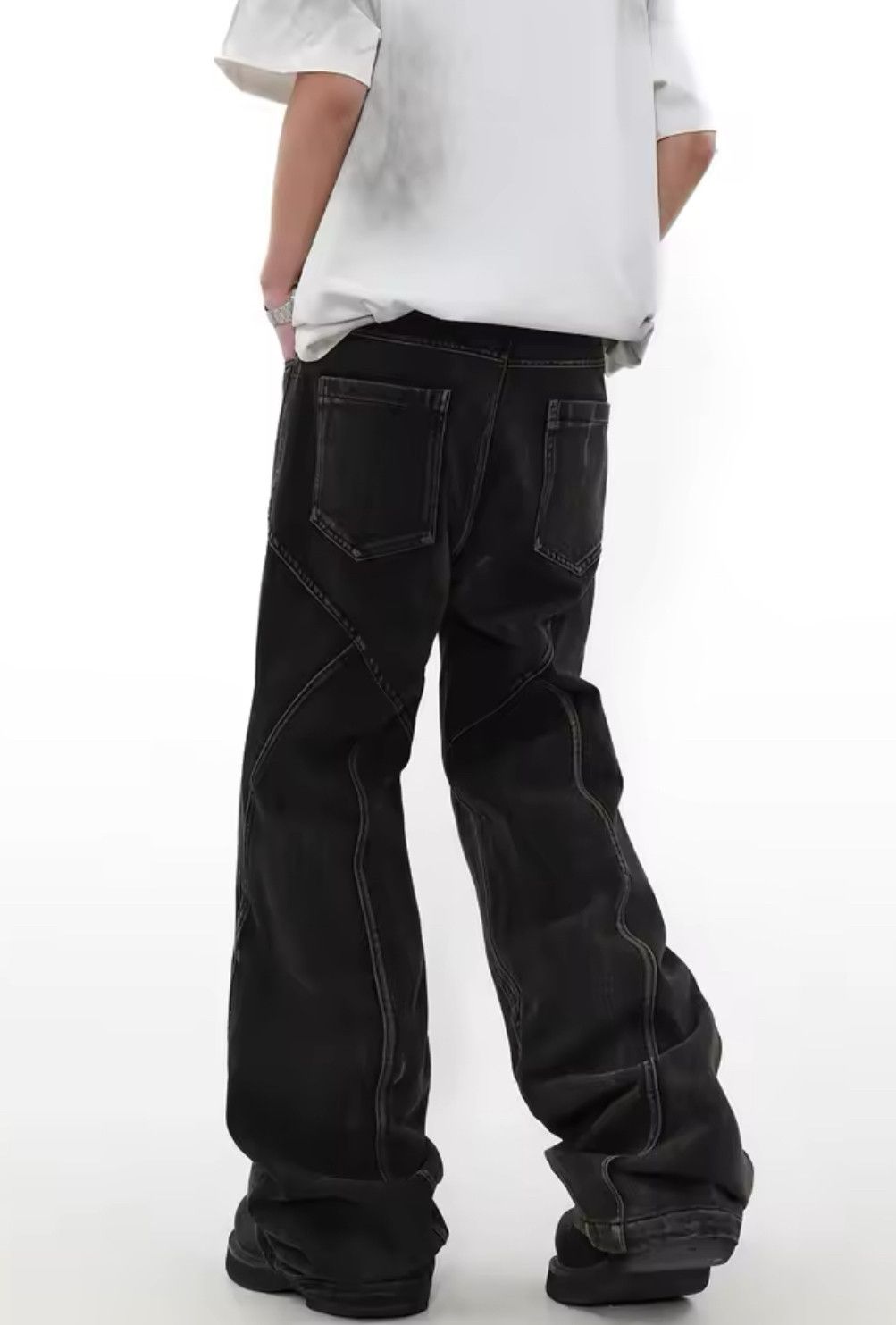Street Deconstructed Micro-flared Jeans