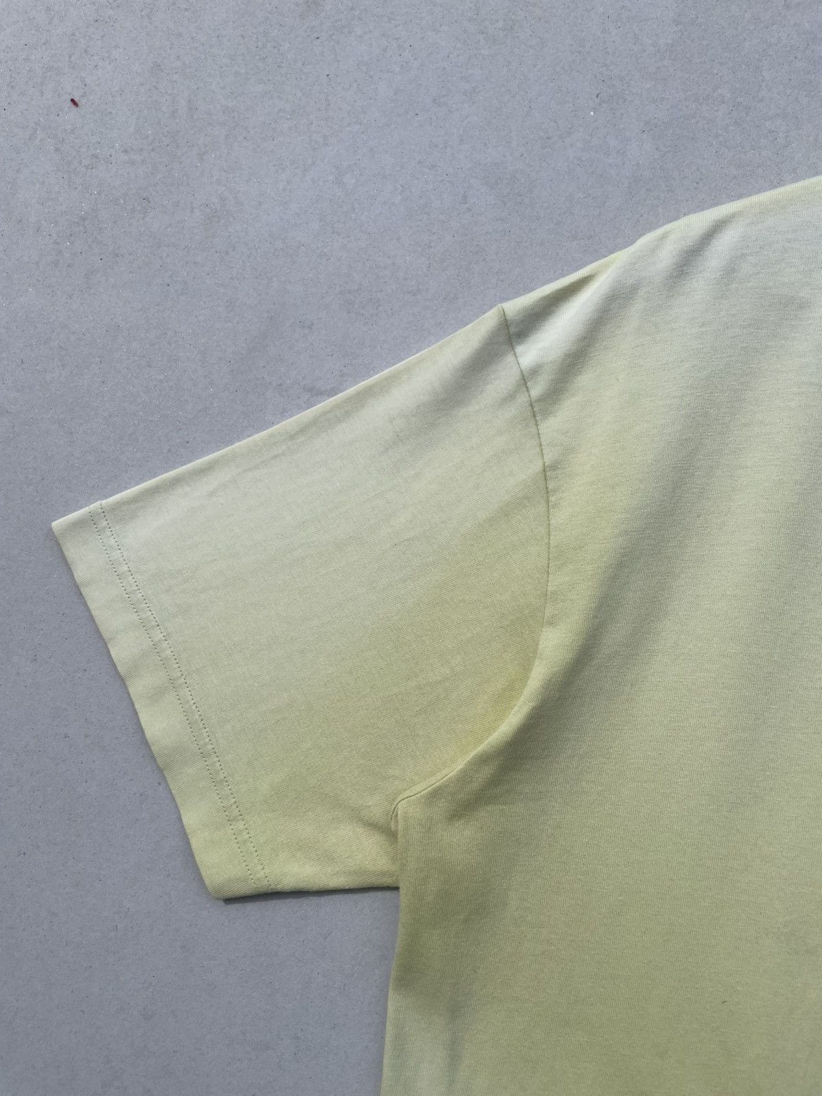 Band Tees RARE🔥 Billie Eilish Size US M / EU 48-50 / 2 - 8 Thumbnail