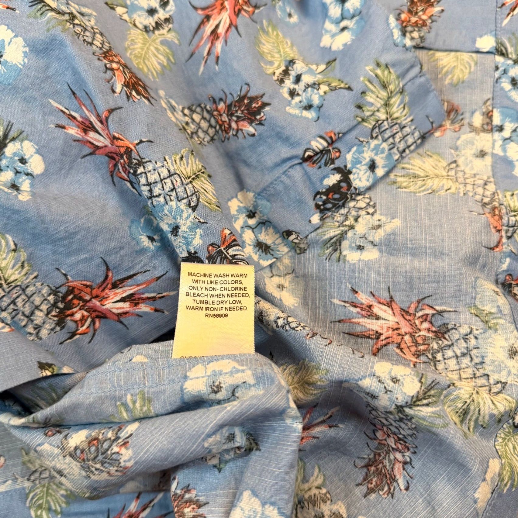 Cremieux Cremieux Classics Mens XL Blue Tropical Pineapple Floral Cotton Camp Shirt Size US XL / EU 56 / 4 - 7 Thumbnail