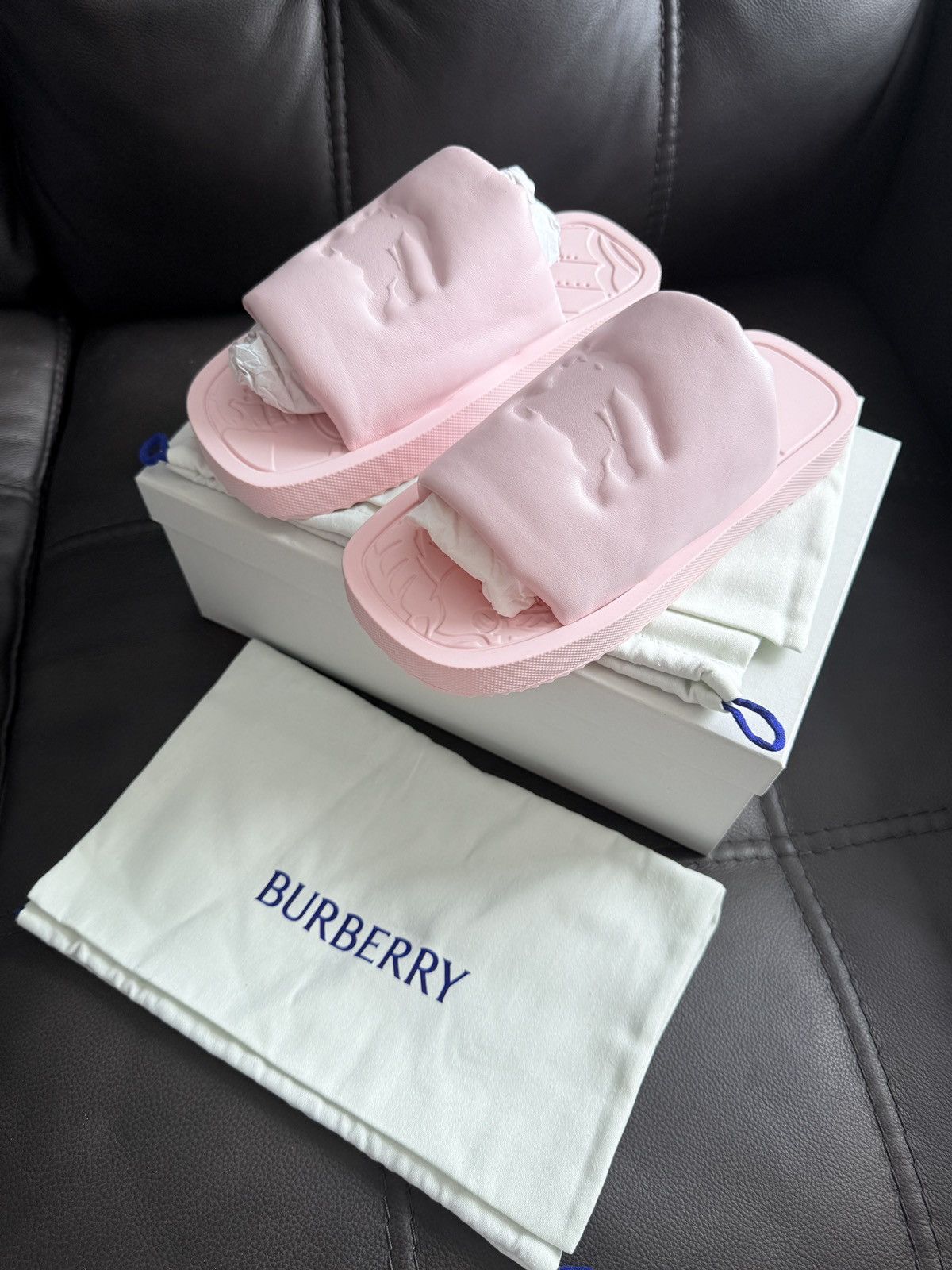 Burberry Leather Sandals on Rubber Sole Size US 7 / IT 37 - 1 Thumbnail