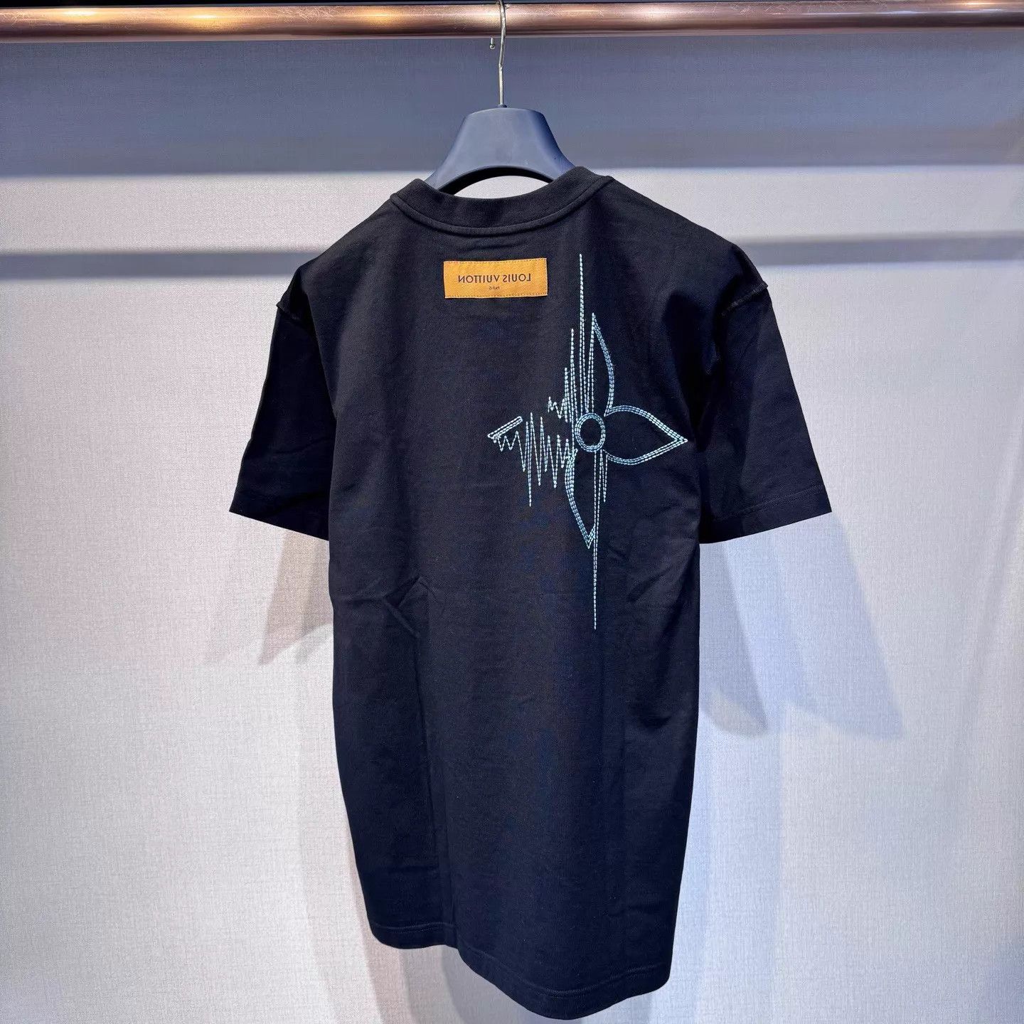 Louis Vuitton LV Line Knit Logo Black Short Tee XS Size US XS / EU 42 / 0 - 2 Thumbnail