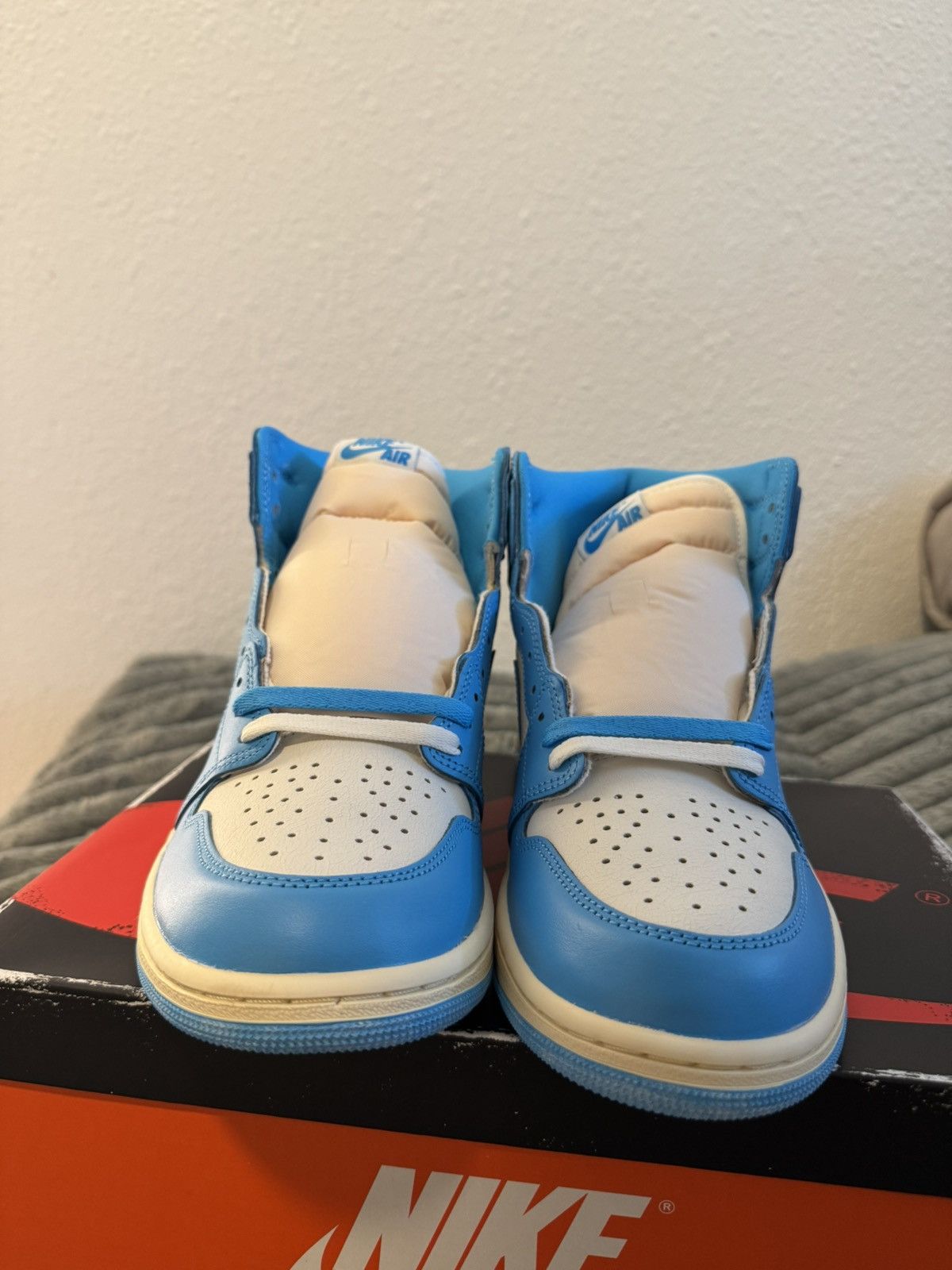 Jordan Brand Size 10.5-Jordan 1 UNC reimagined Size US 10.5 / EU 43-44 - 4 Thumbnail