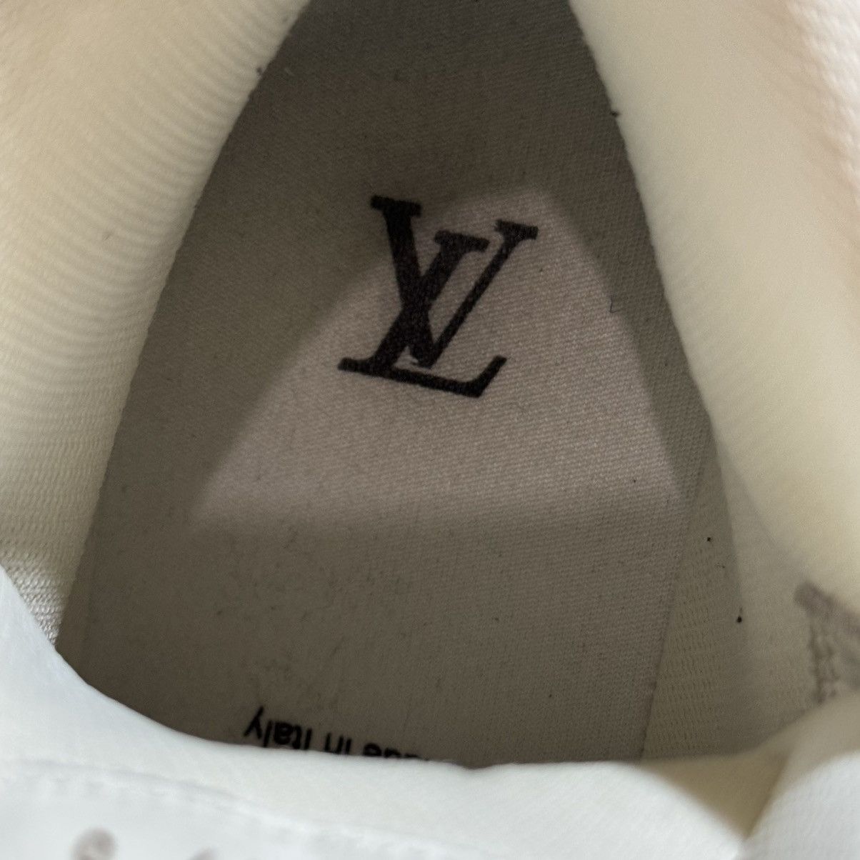 Louis Vuitton Louis Vuitton SS20 Mens 508 High Top Virgil Sneakers Size US 6 / EU 39 - 10 Thumbnail