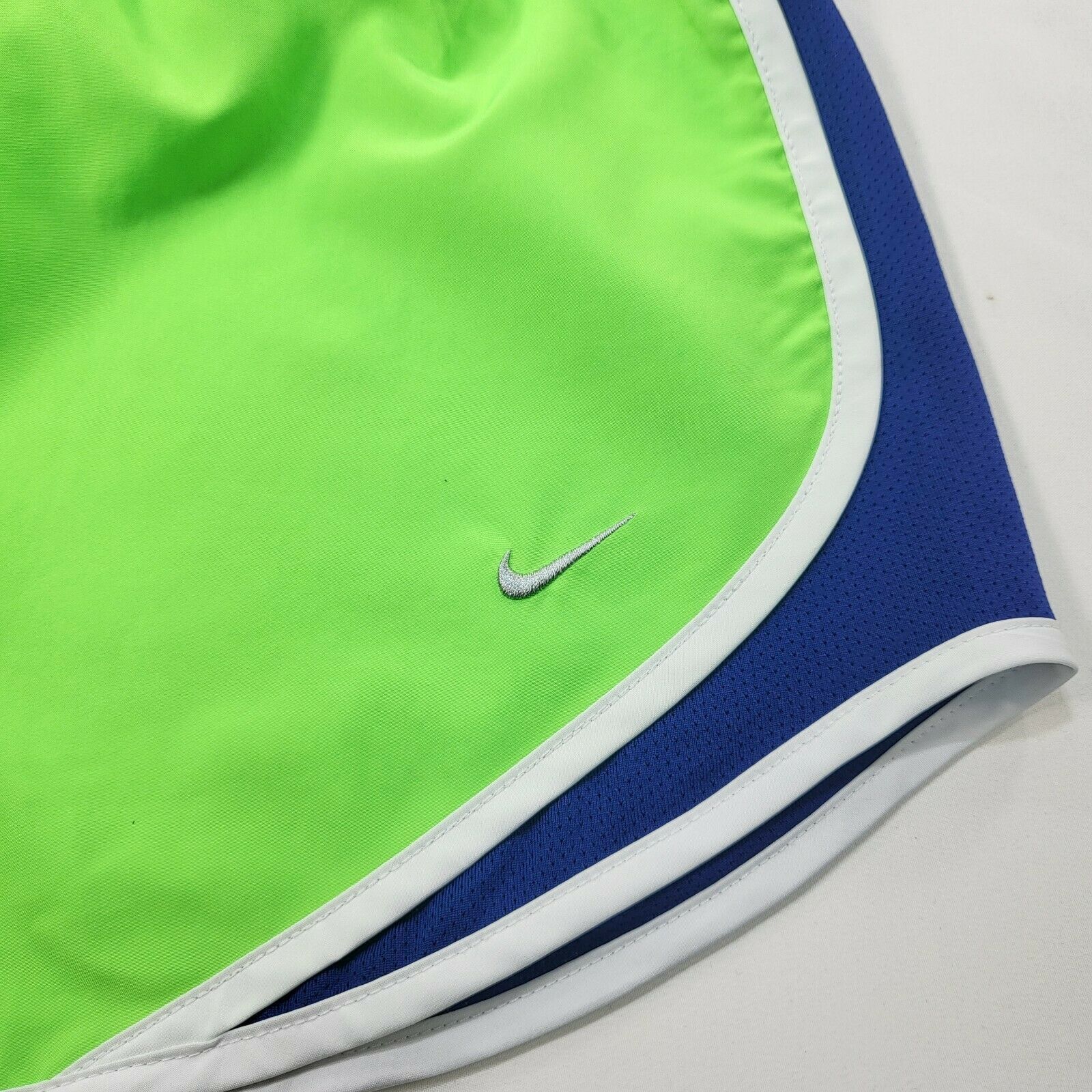 Nike Nike Dri-Fit Athletic Shorts Womens Size Extra Small XS Size US 26 / EU 42 - 3 Thumbnail