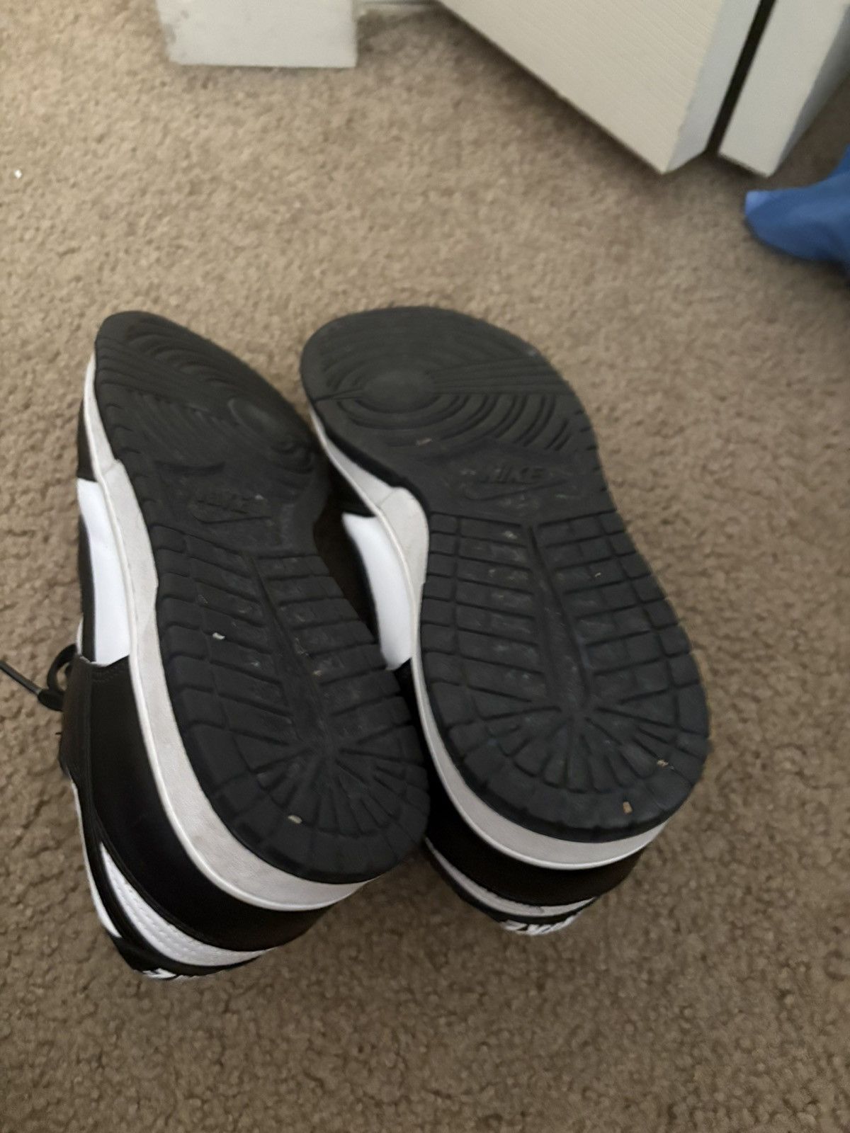 Nike Panda dunks size 12 Size US 12 / EU 45 - 4 Thumbnail