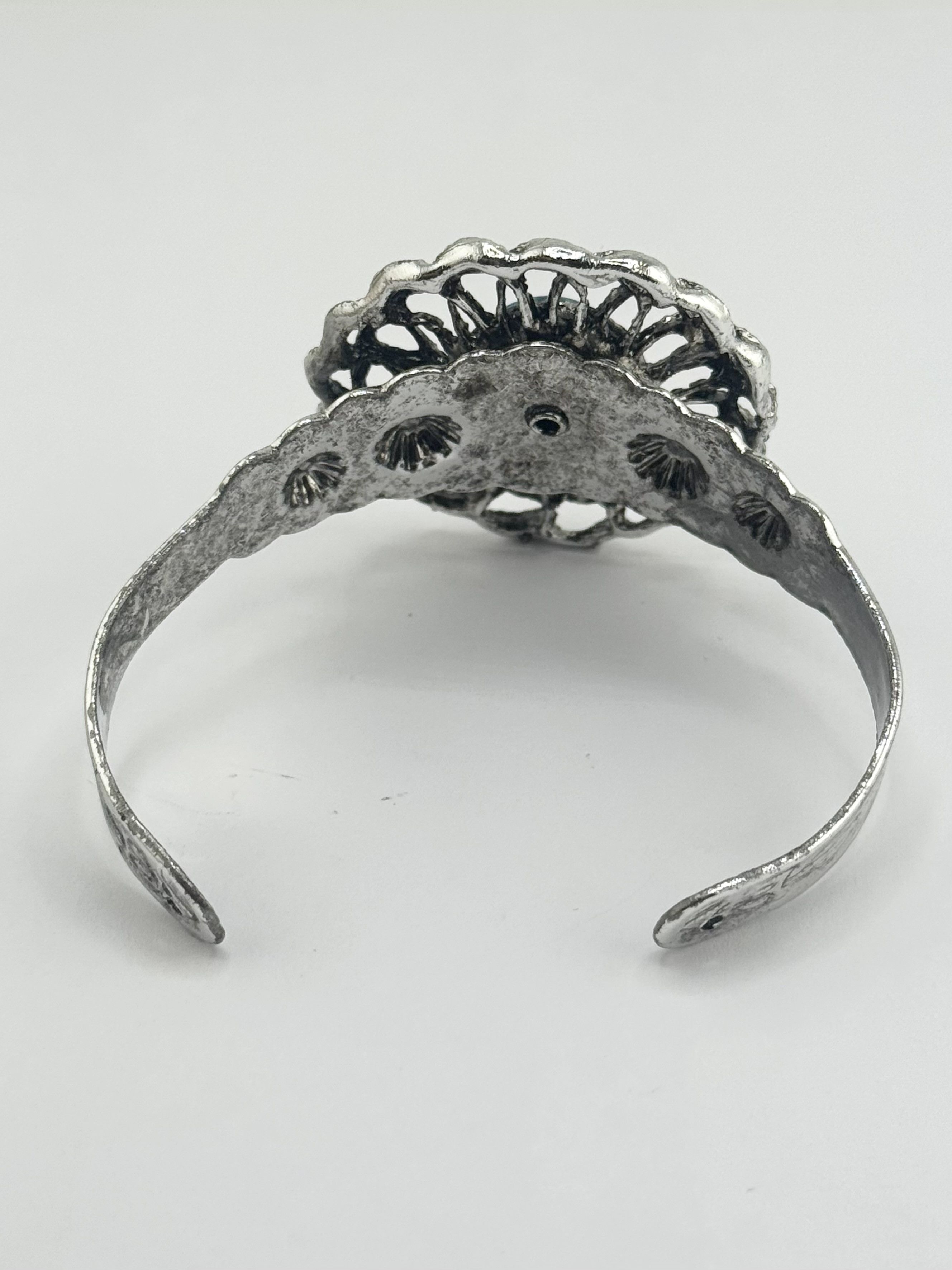Vintage silver tone turquoise cuff bracelet