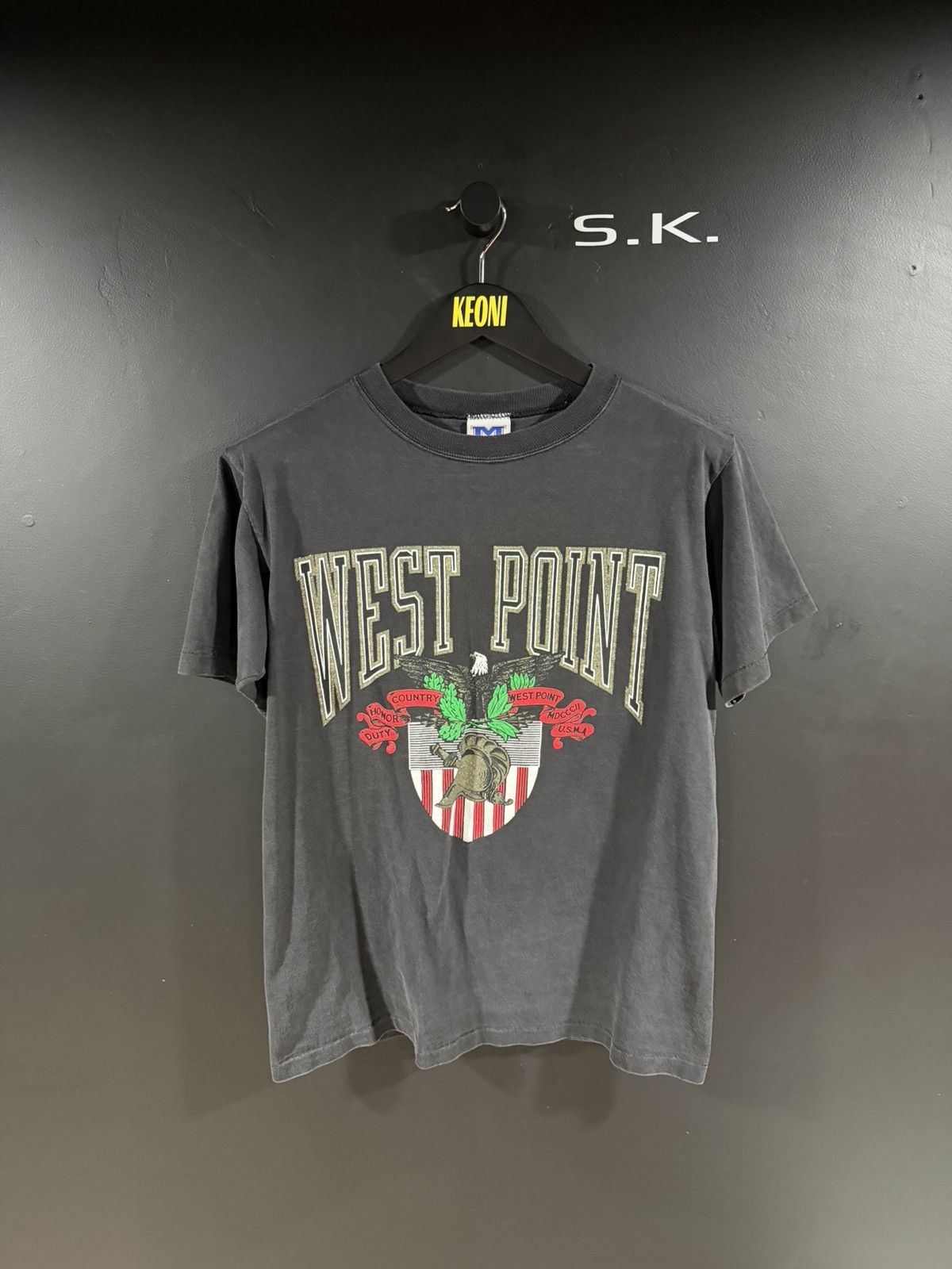 Vintage 1990s Vintage West Point Single Stitch Faded Military Tee M Size US M / EU 48-50 / 2 - 1 Thumbnail