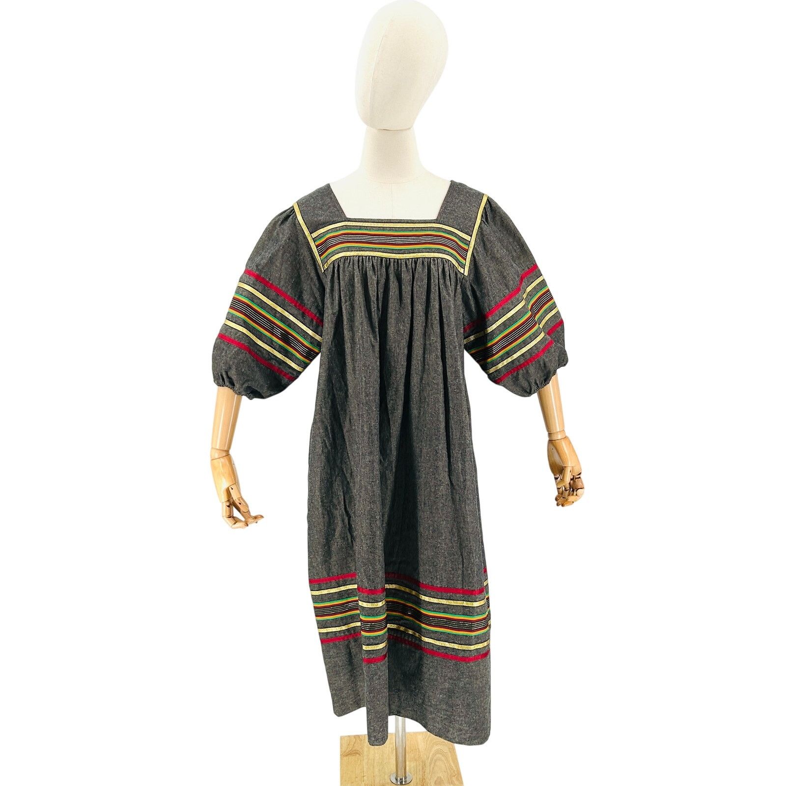 Vintage Vintage 70s Gray Striped Ribbon Trim Puff Sleeve Dress Size S / US 4 / IT 40 - 1 Thumbnail