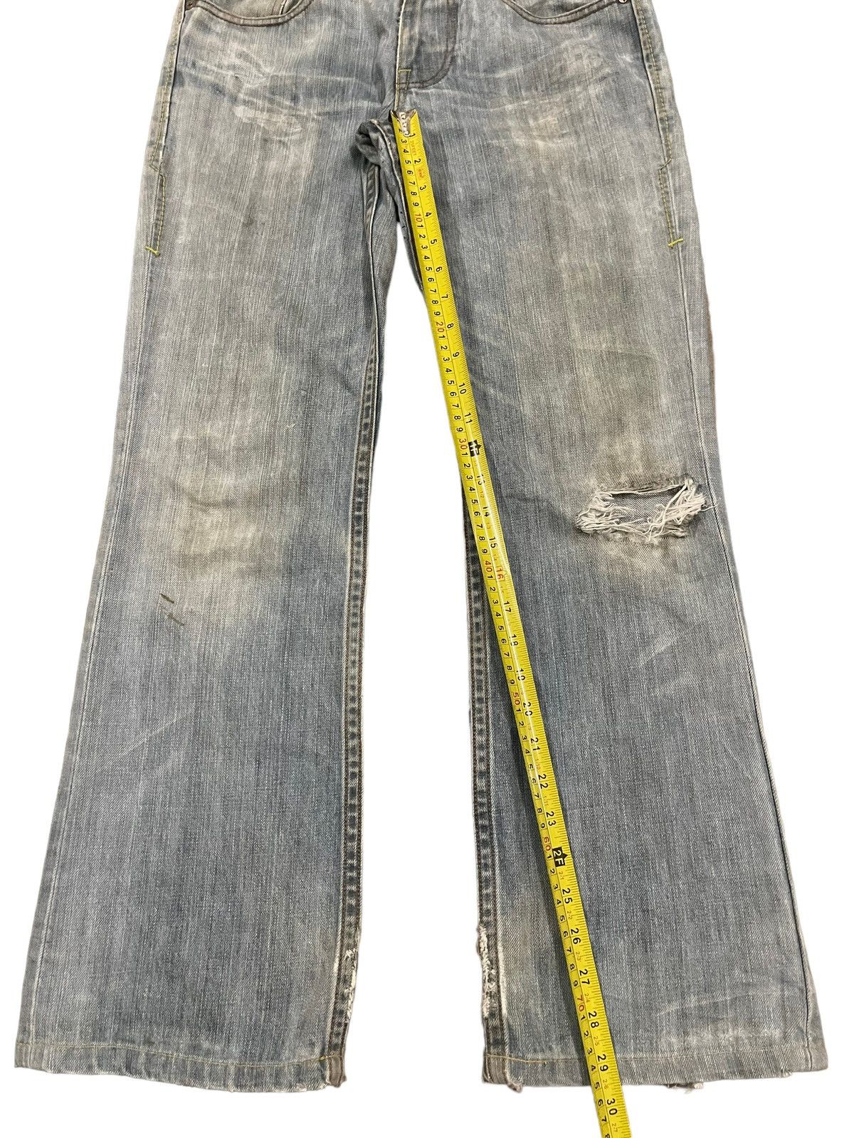 Levi's Vintage 90s Levis Blue Wash Distress Style Jeans Size US 30 / EU 46 - 11 Thumbnail