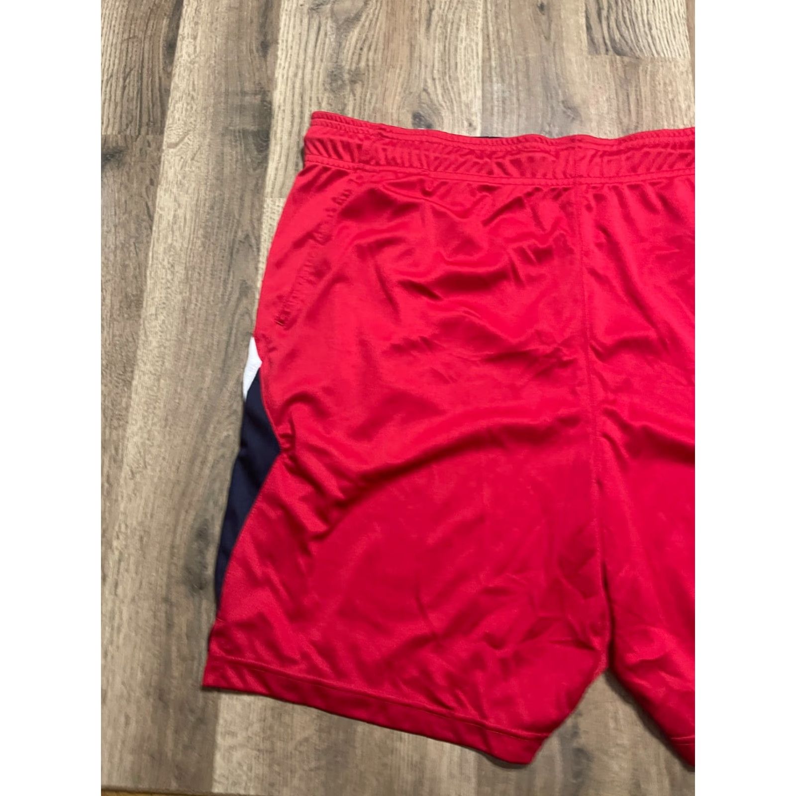 Reebok Reebok Shorts Men 2XL Pull On Athletic White Red Solid Casual Sportswear Mens Size US 39 - 3 Thumbnail
