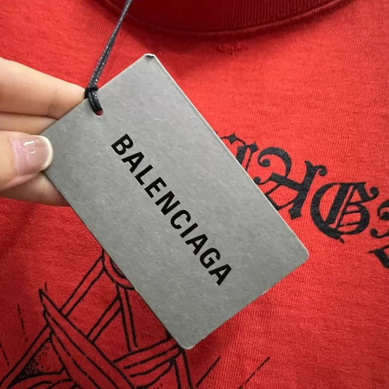 Balenciaga Balenciaga Red Gothic Style Logo Short Sleeve Size US L / EU 52-54 / 3 - 5 Thumbnail