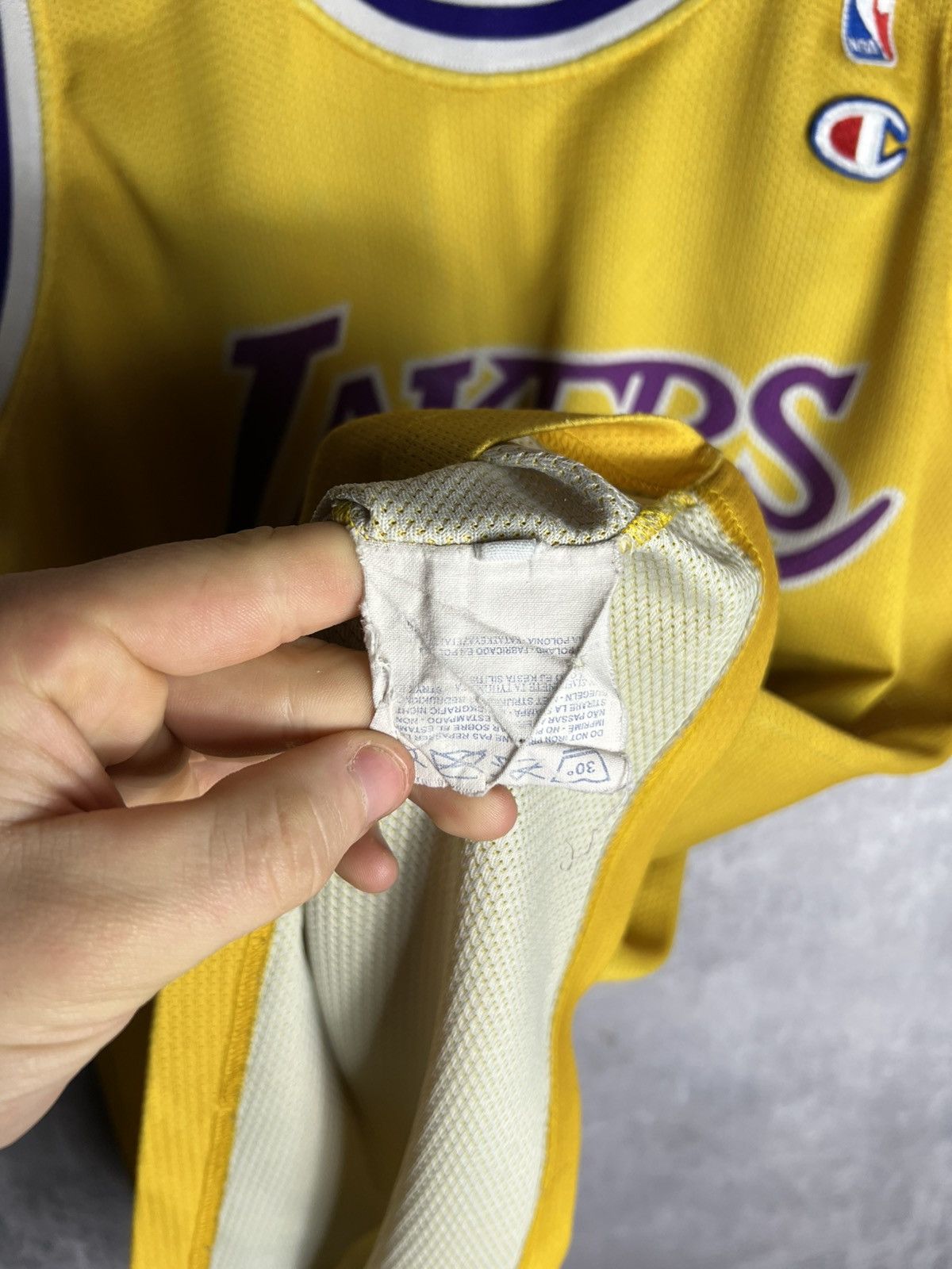 Champion Vintage RARE Kobe Bryant #8 Lakers NBA Champion Jersey Size US M / EU 48-50 / 2 - 12 Thumbnail