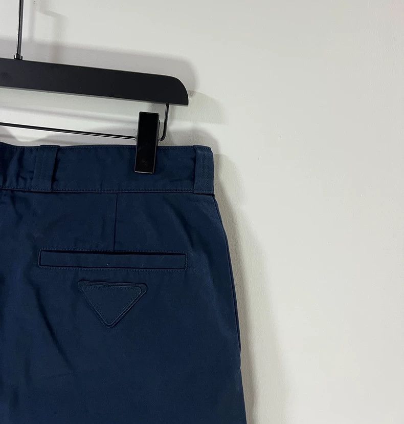 Prada Prada Shorts with five-point pants 2501-Nextarrow Size US 32 / EU 48 - 3 Thumbnail