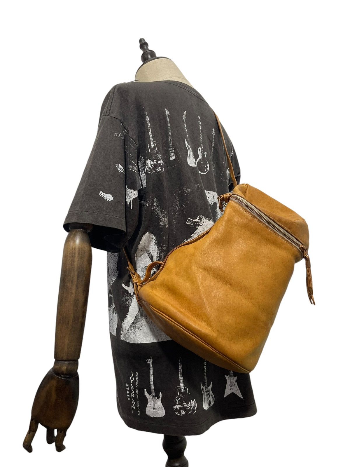 Yohji Yamamoto Full Leather Patina Y’saccs Cross Body Bag 4🟩 Size ONE SIZE - 1 Thumbnail