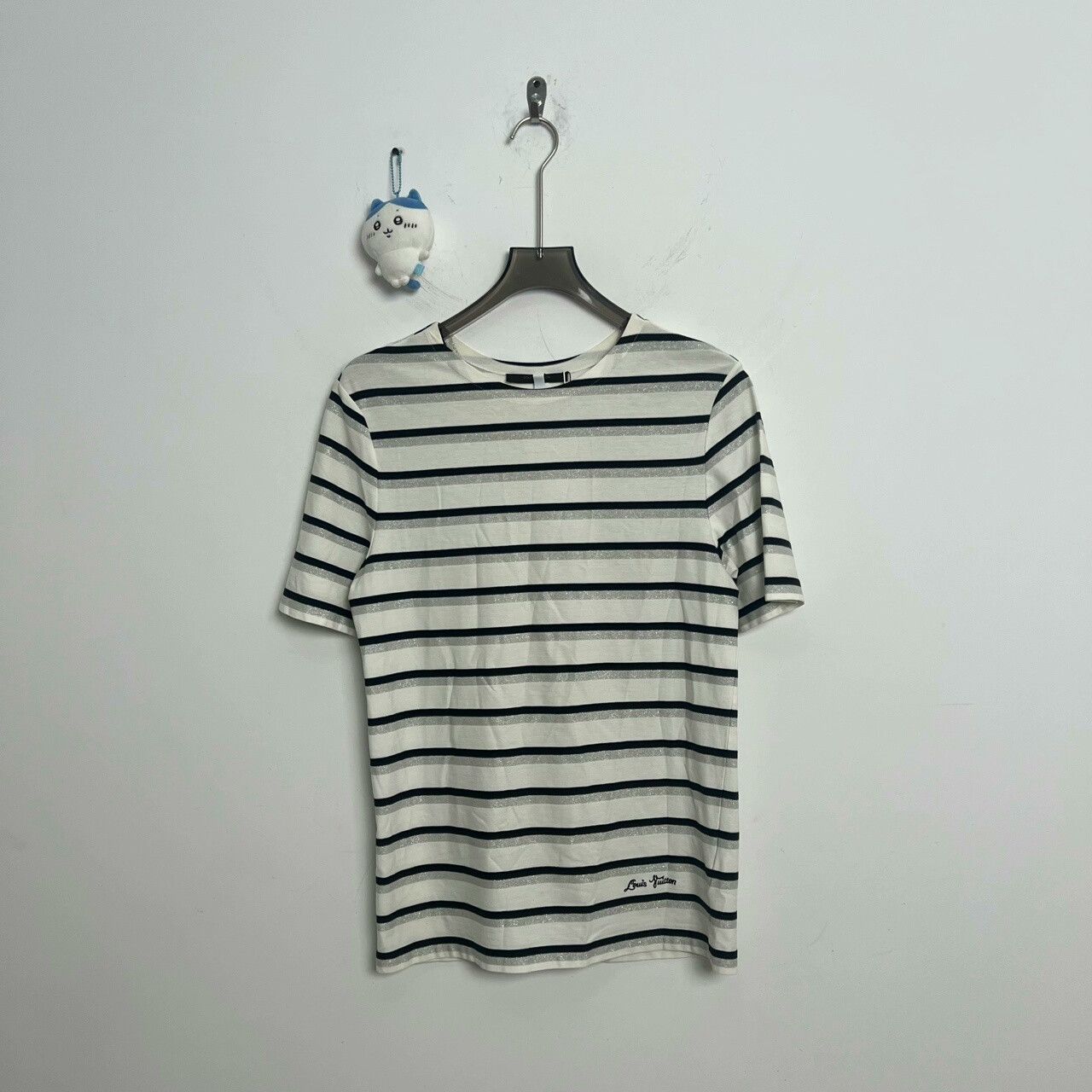 Louis Vuitton Louis Vuitton Striped Embroidered Logo T-Shirt Size US S / EU 44-46 / 1 - 1 Thumbnail