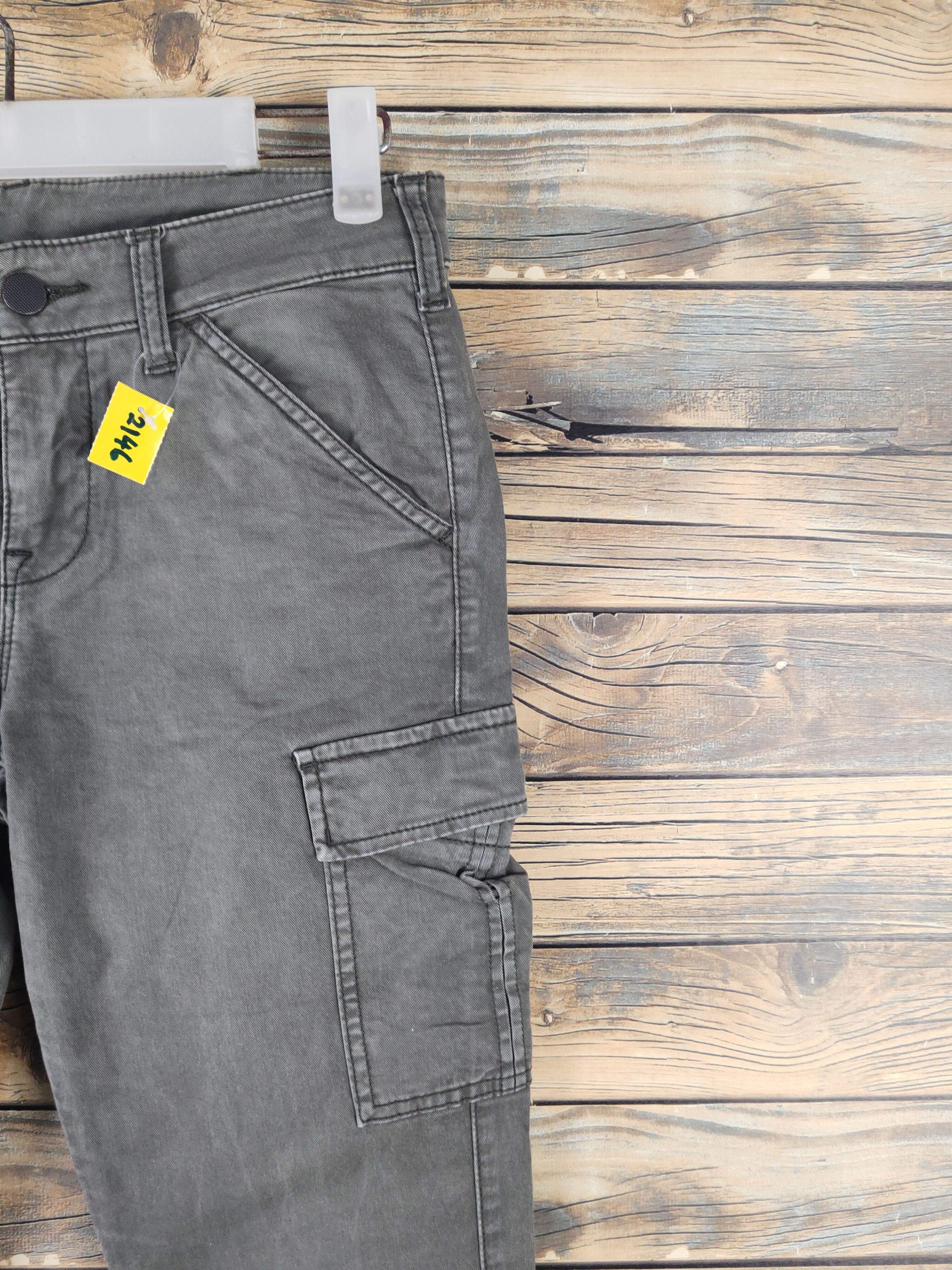 Japanese Brand DL Uniqlo Dark Olive Multipocket Cargo Pants #2146 Size 27" / US 4 / IT 40 - 5 Thumbnail