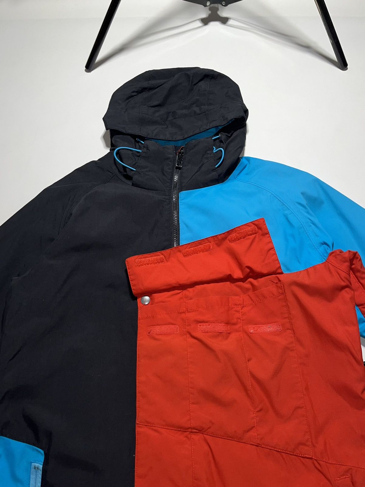 Burton Rare Nitro Snowboarding jacket very functional Size M Size US M / EU 48-50 / 2 - 8 Thumbnail